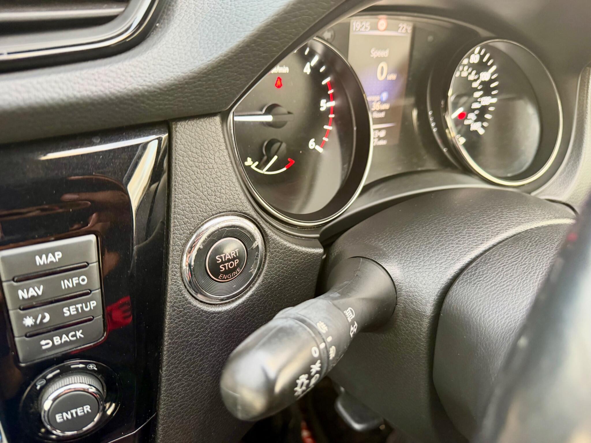 Nissan X-Trail view 23