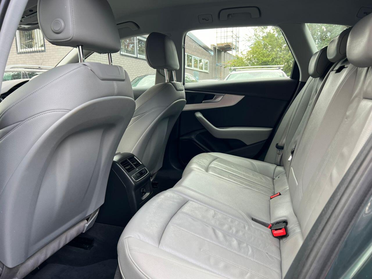 Audi A4 view 21
