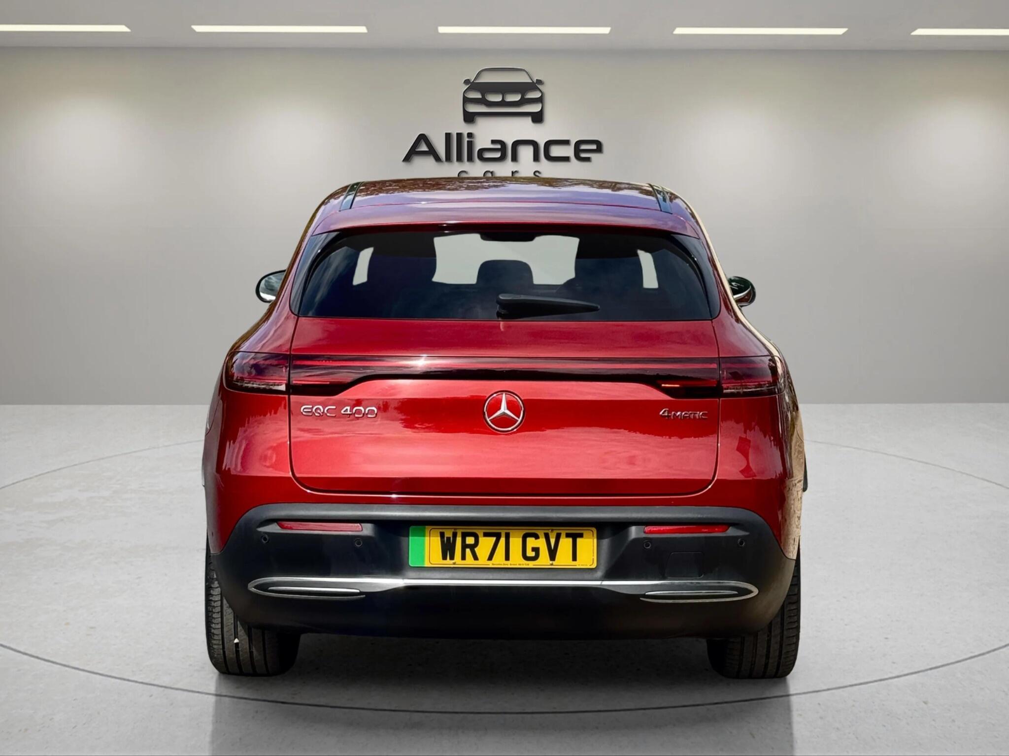 Mercedes-Benz EQC view 70