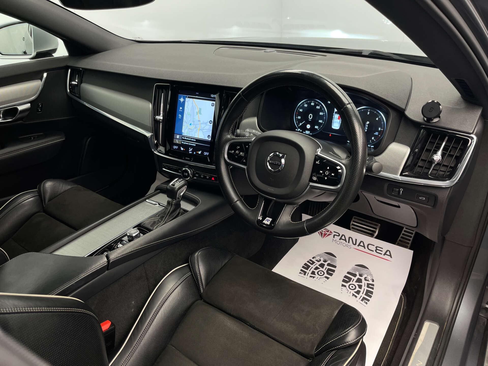 Volvo S90 view 7