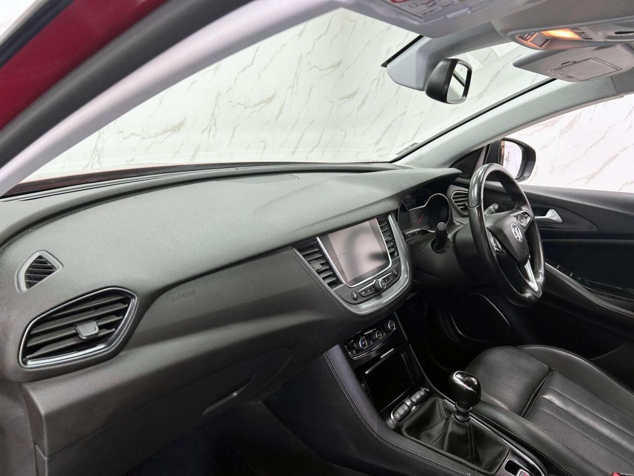 Vauxhall Grandland X view 15