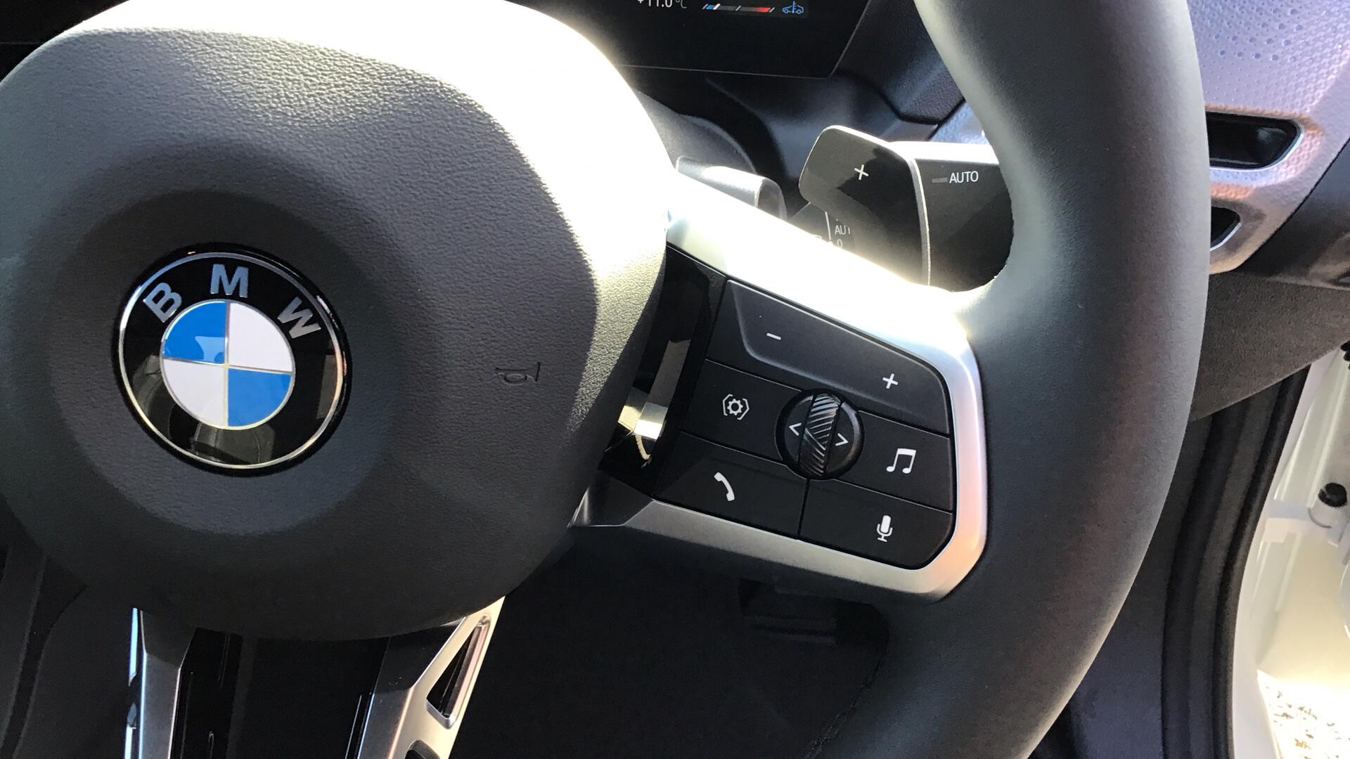 BMW 2 Series view 18