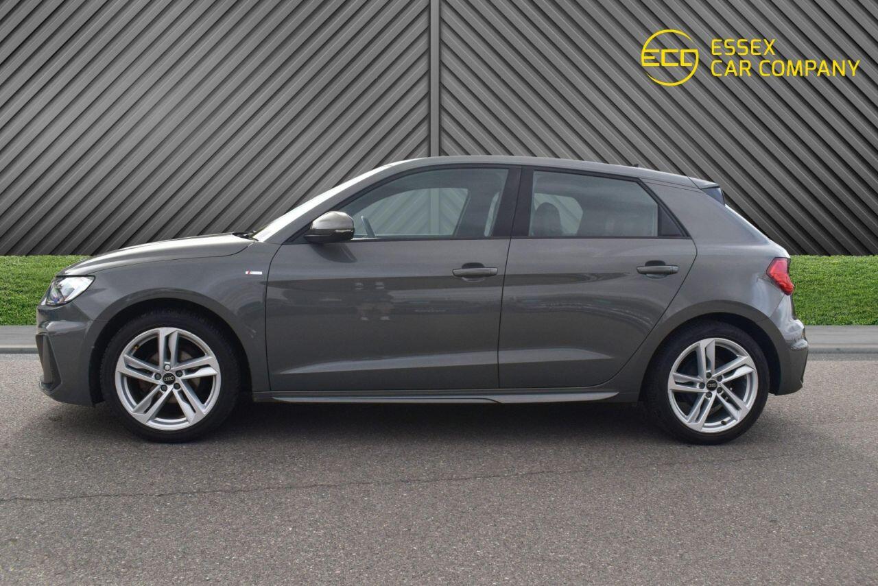 Audi A1 view 11