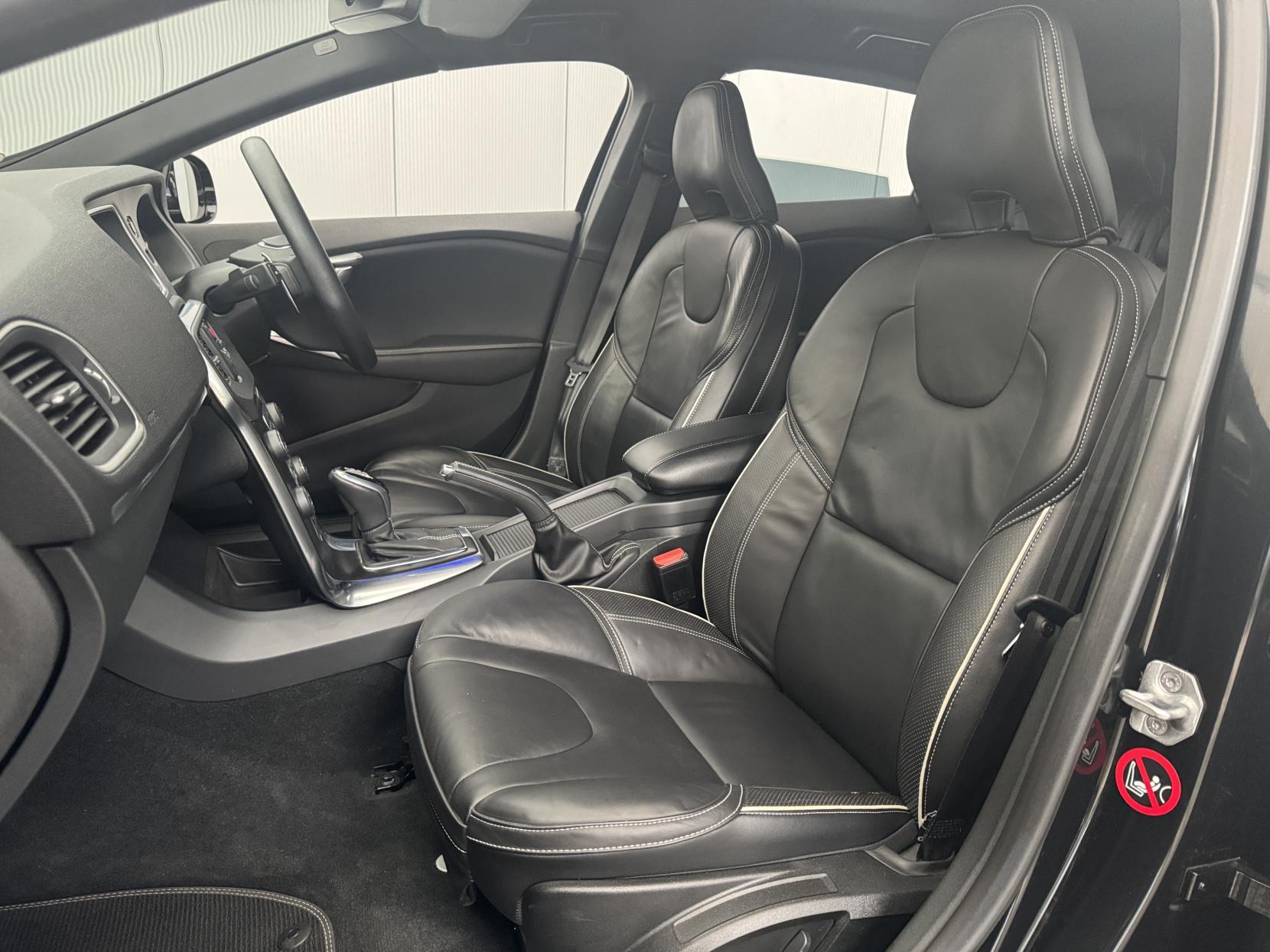 Volvo V40 view 60
