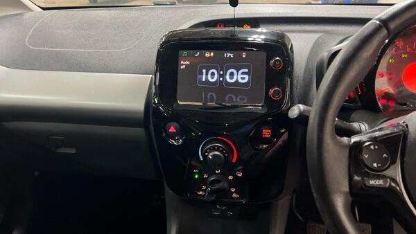 Peugeot 108 view 13