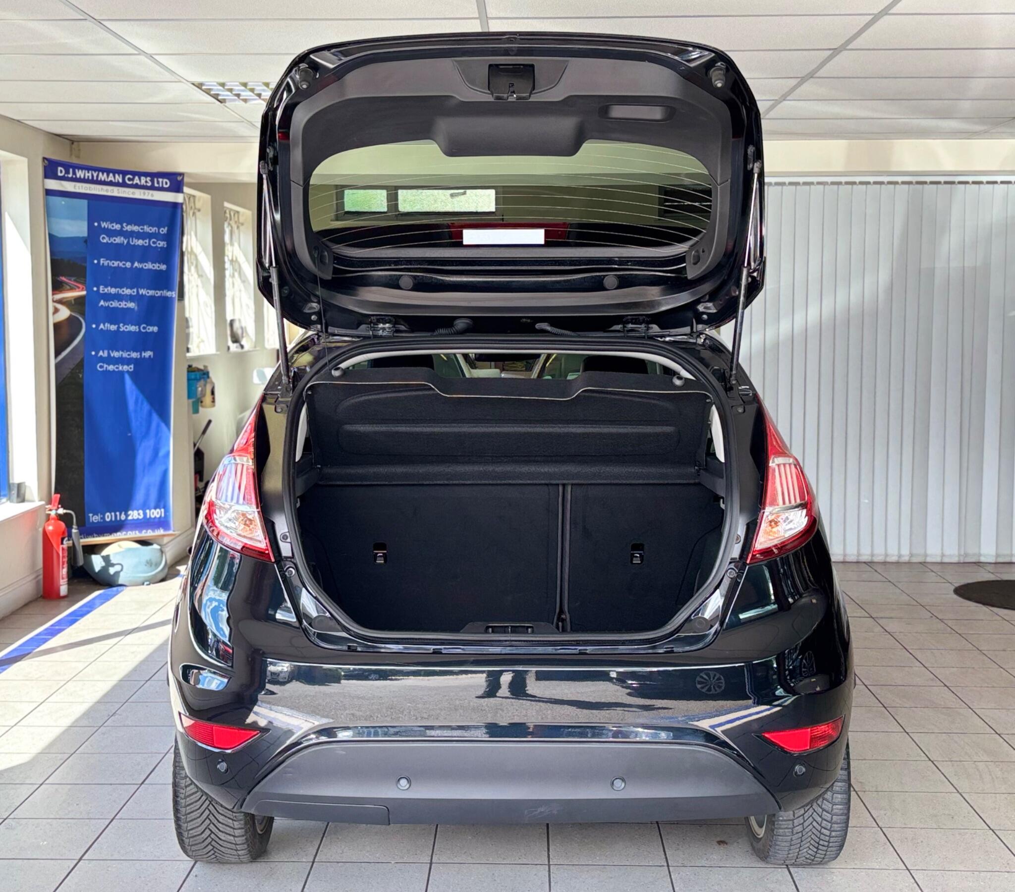 Ford Fiesta view 25