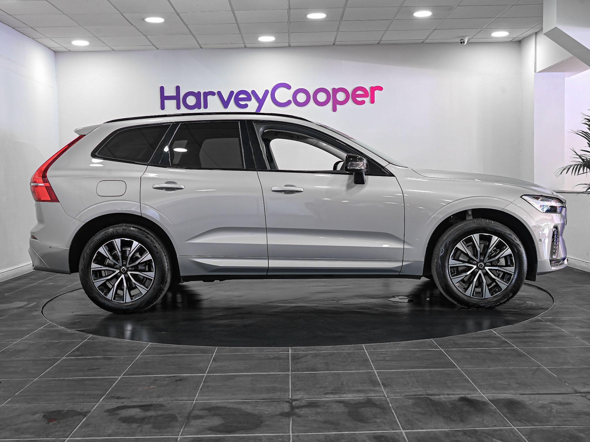 Volvo XC60 view 4