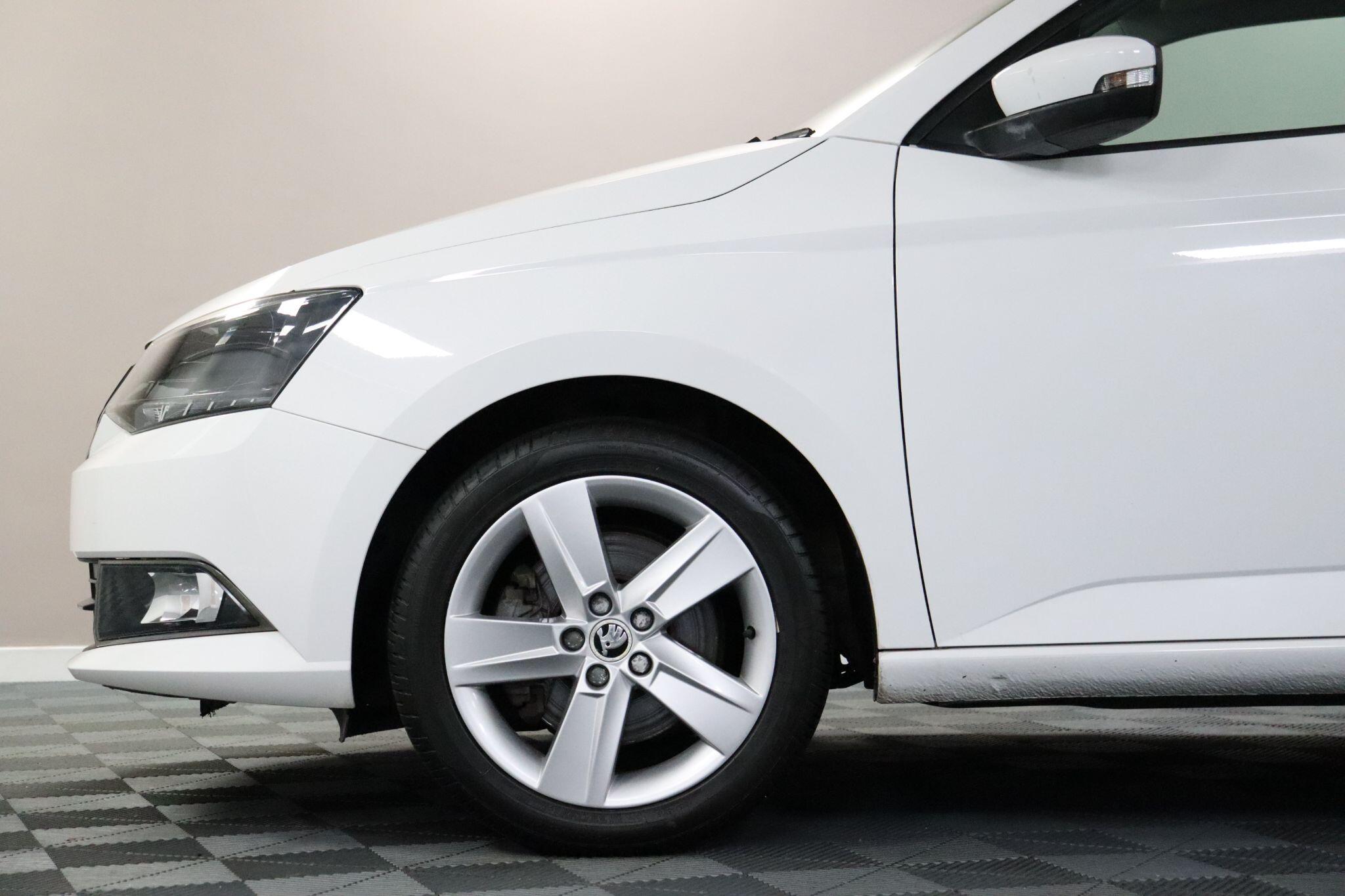 Skoda Fabia view 27