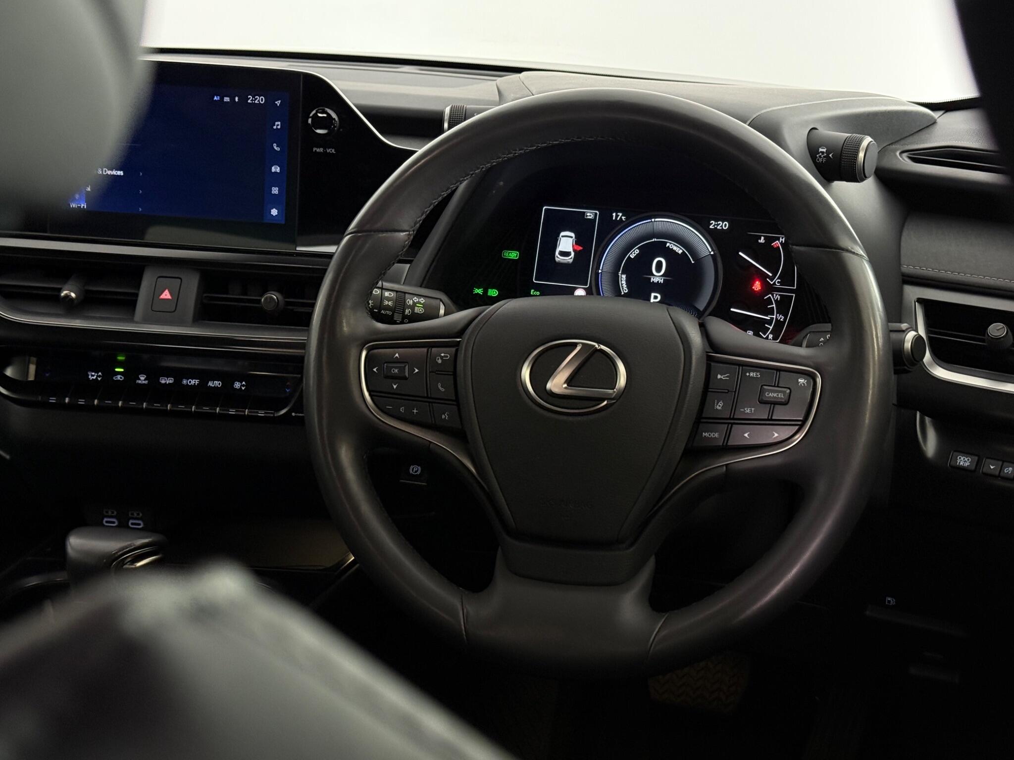Lexus Ux view 13