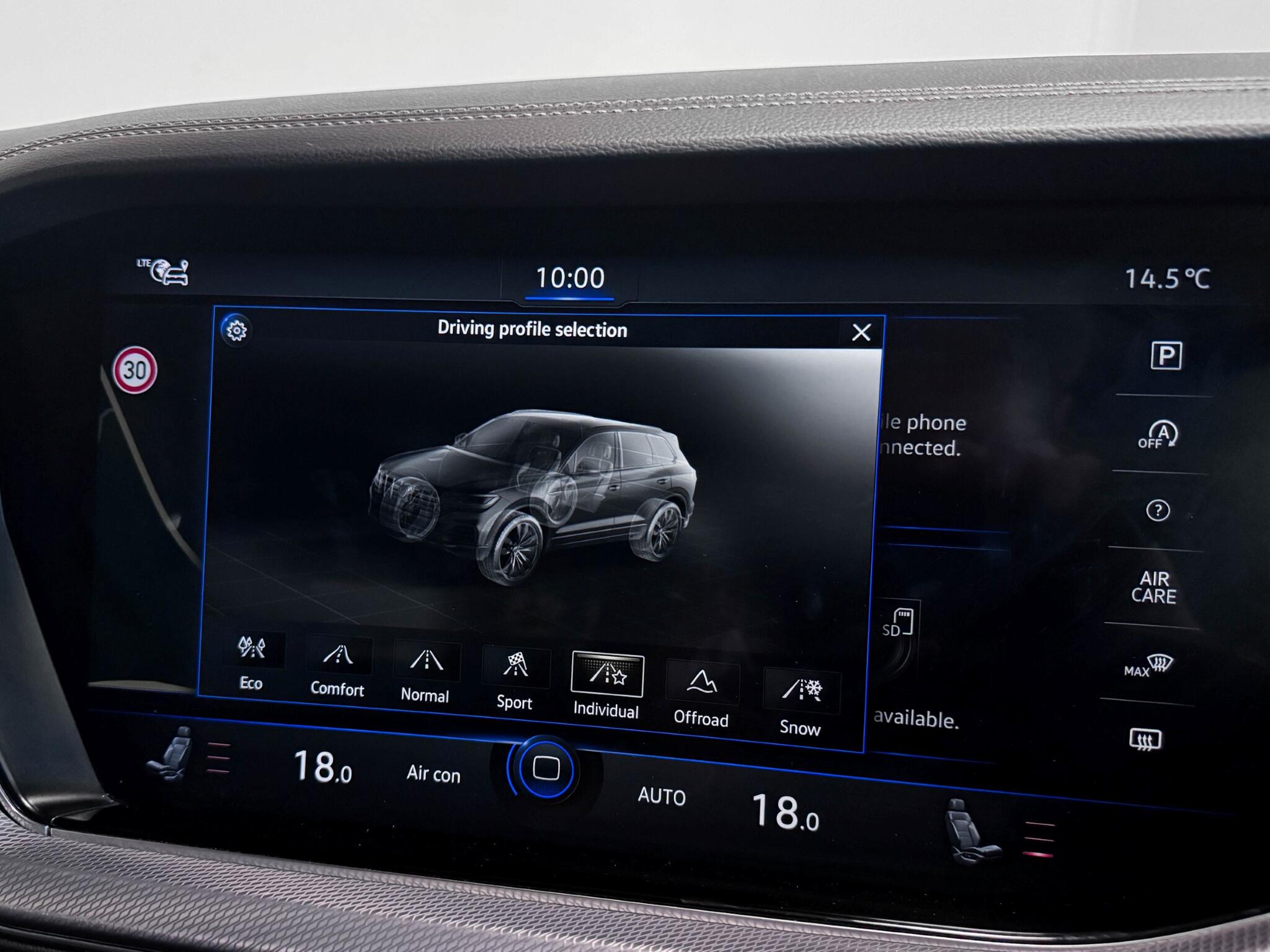 Volkswagen Touareg view 66