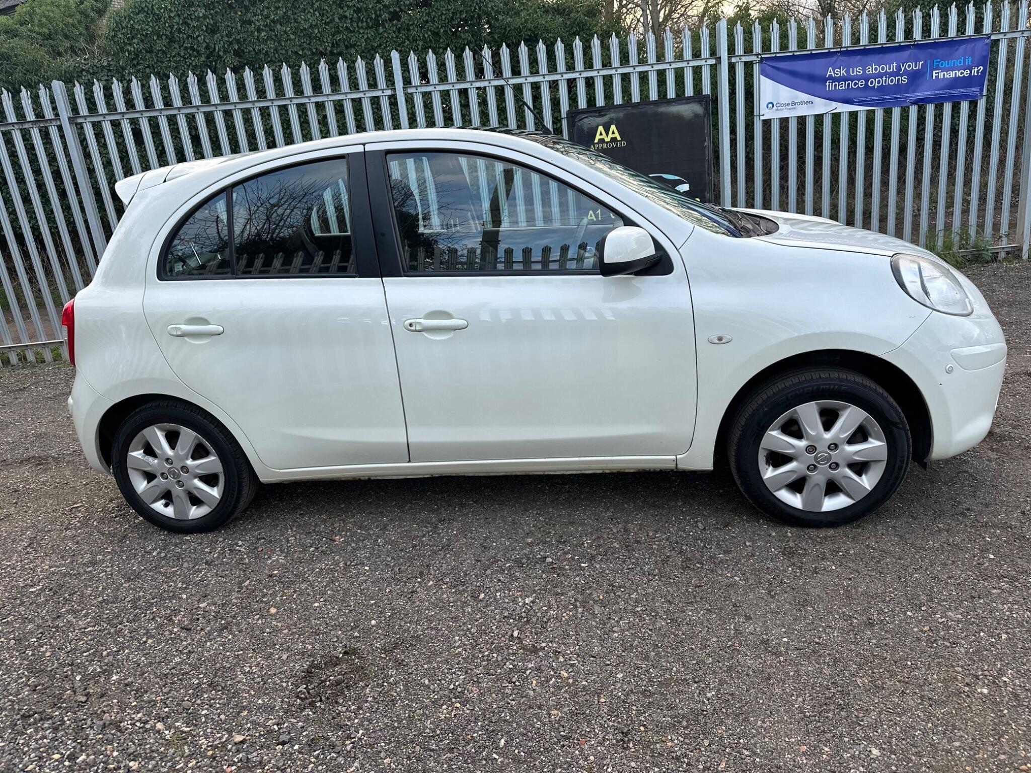 2012 Nissan Micra image 8