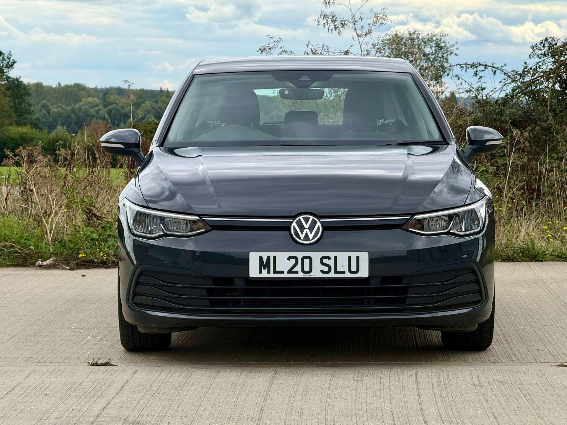 Volkswagen Golf view 3