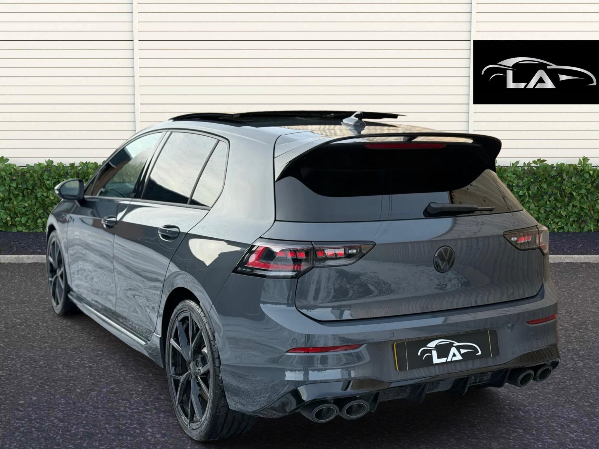 Volkswagen Golf view 6