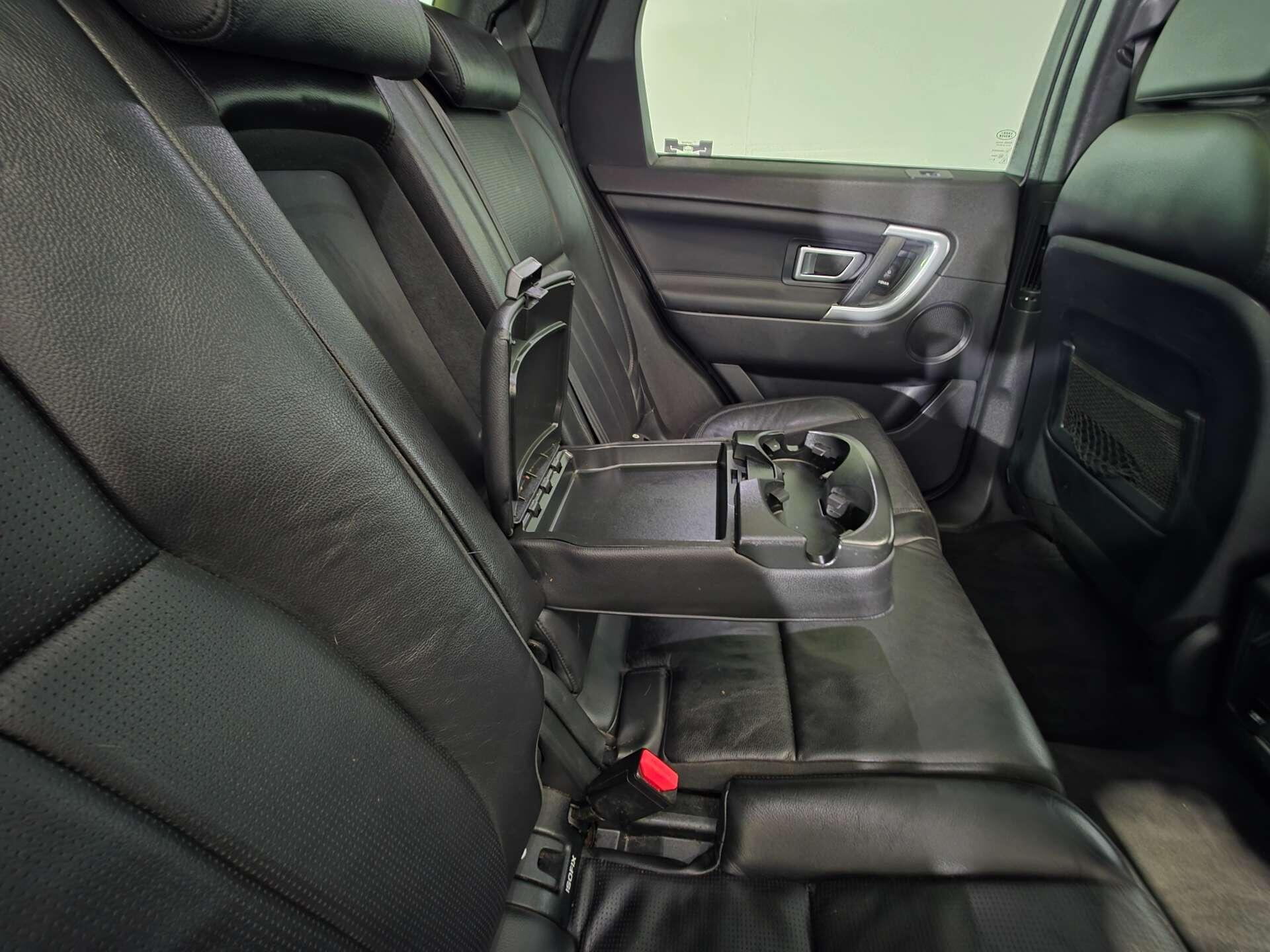 Land Rover Discovery Sport view 54