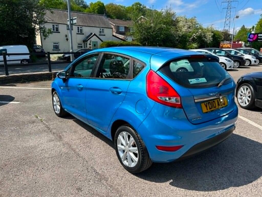 Ford Fiesta view 4