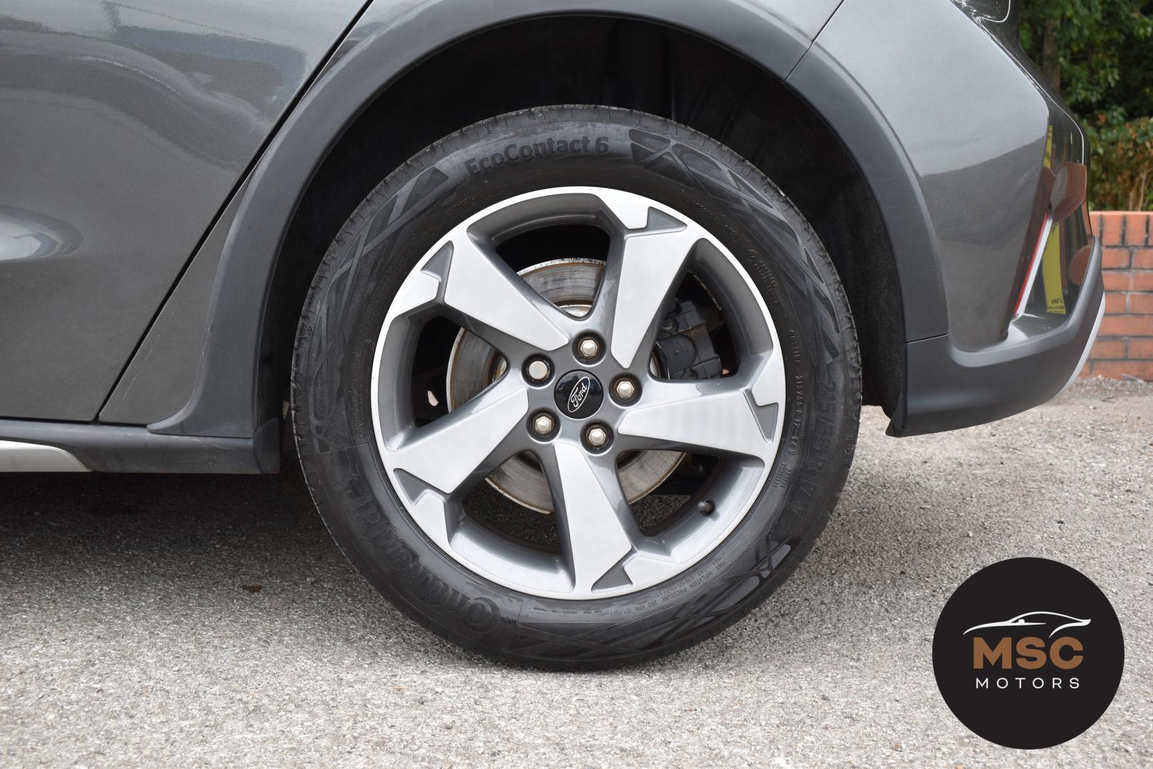 Ford Focus view 27