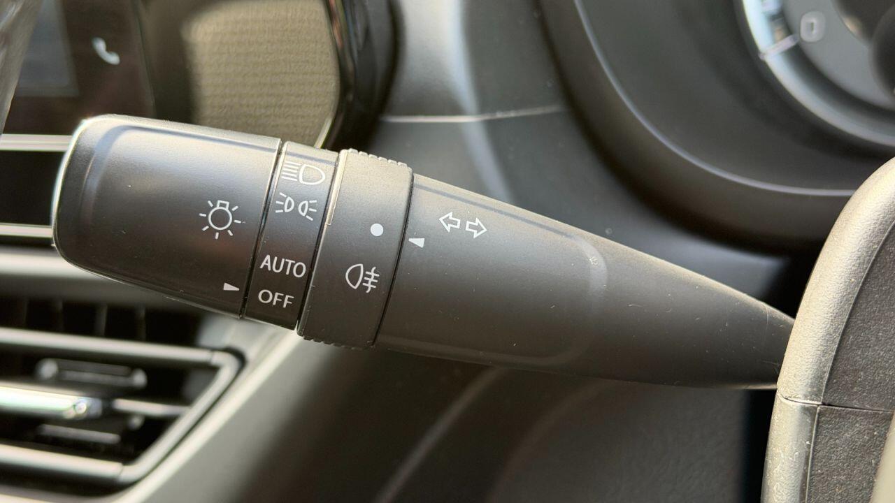 Suzuki S-Cross view 19