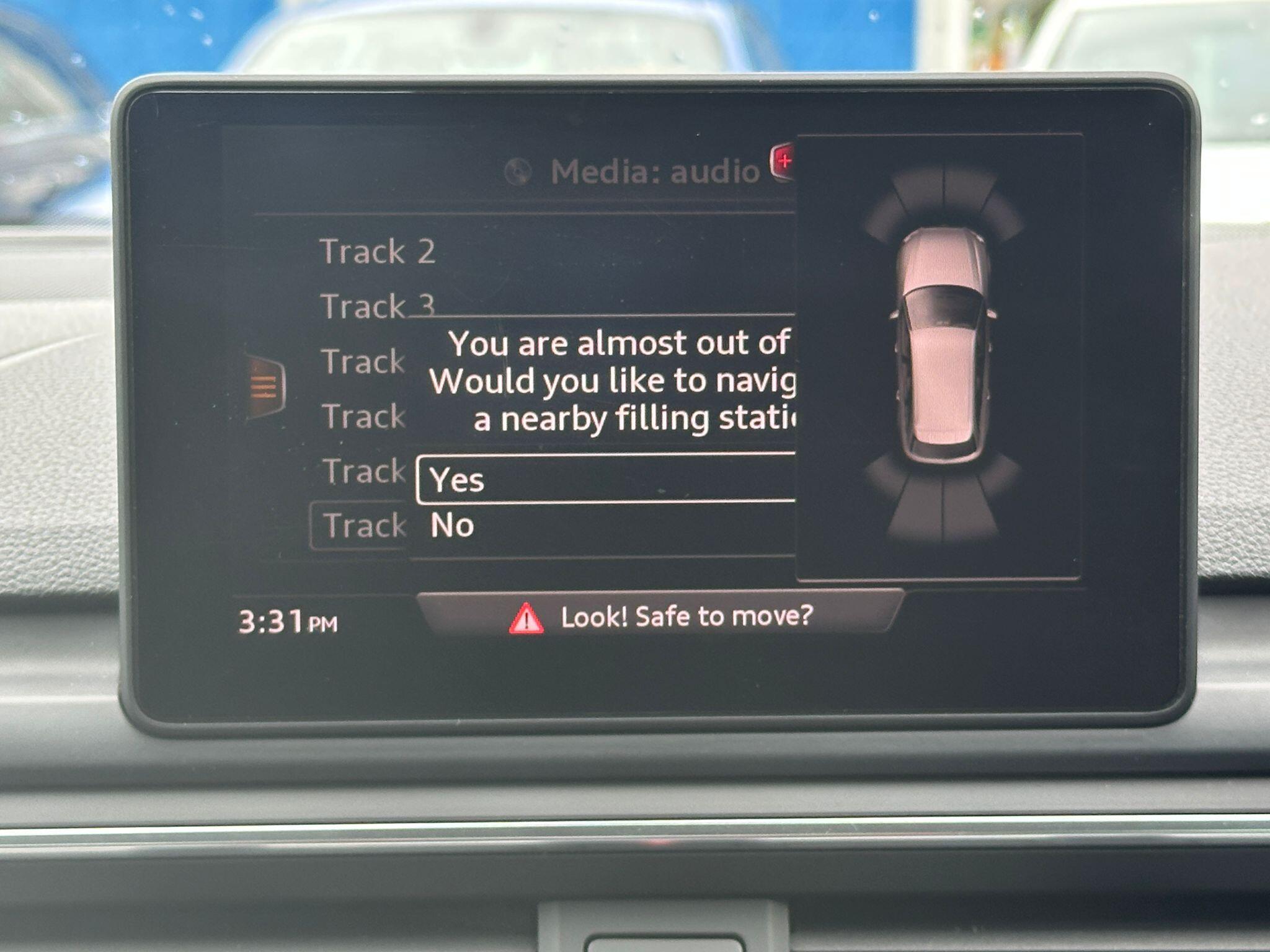 Audi A4 Avant view 17