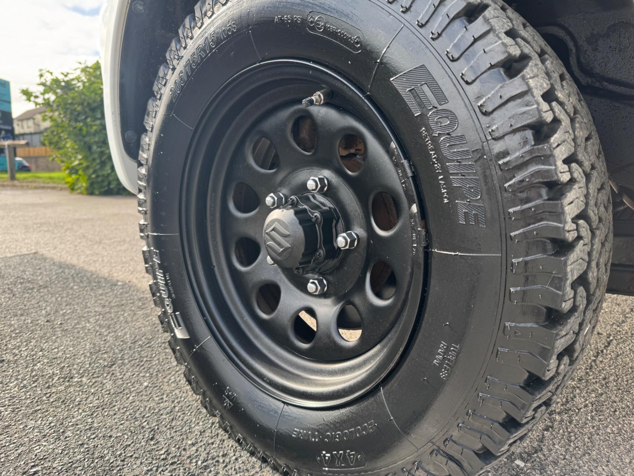 Suzuki Jimny view 42