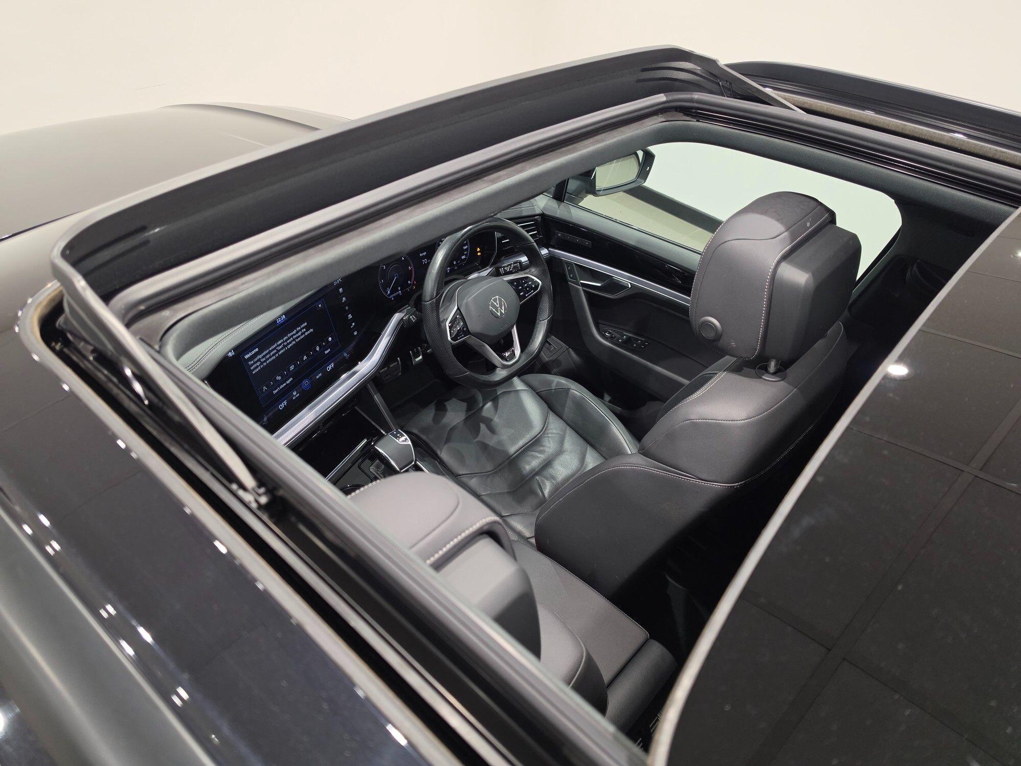 Volkswagen Touareg view 78