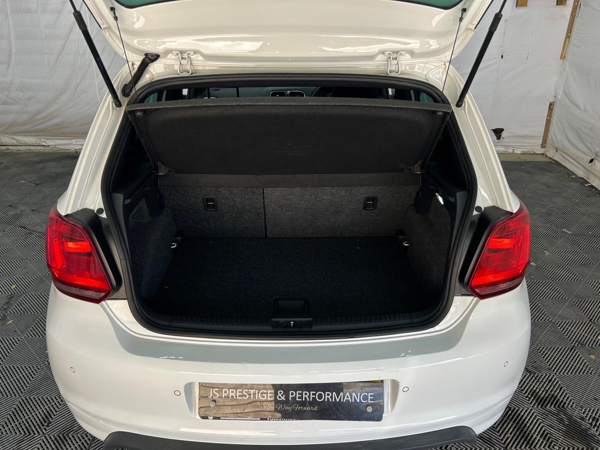 Volkswagen Polo view 40