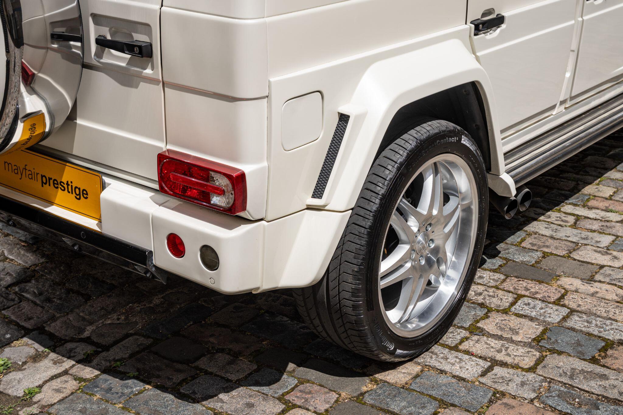 Mercedes-Benz G-Class view 19
