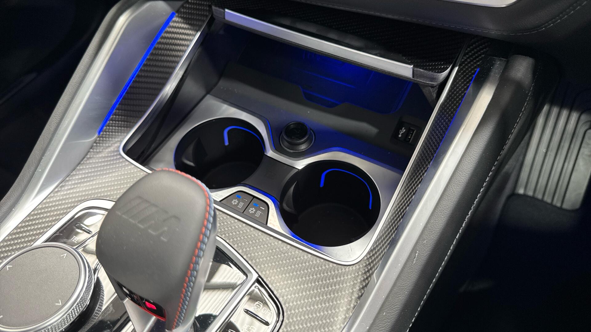 BMW XM view 74