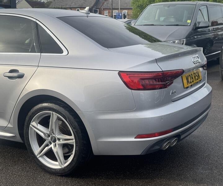 Audi A4 view 16