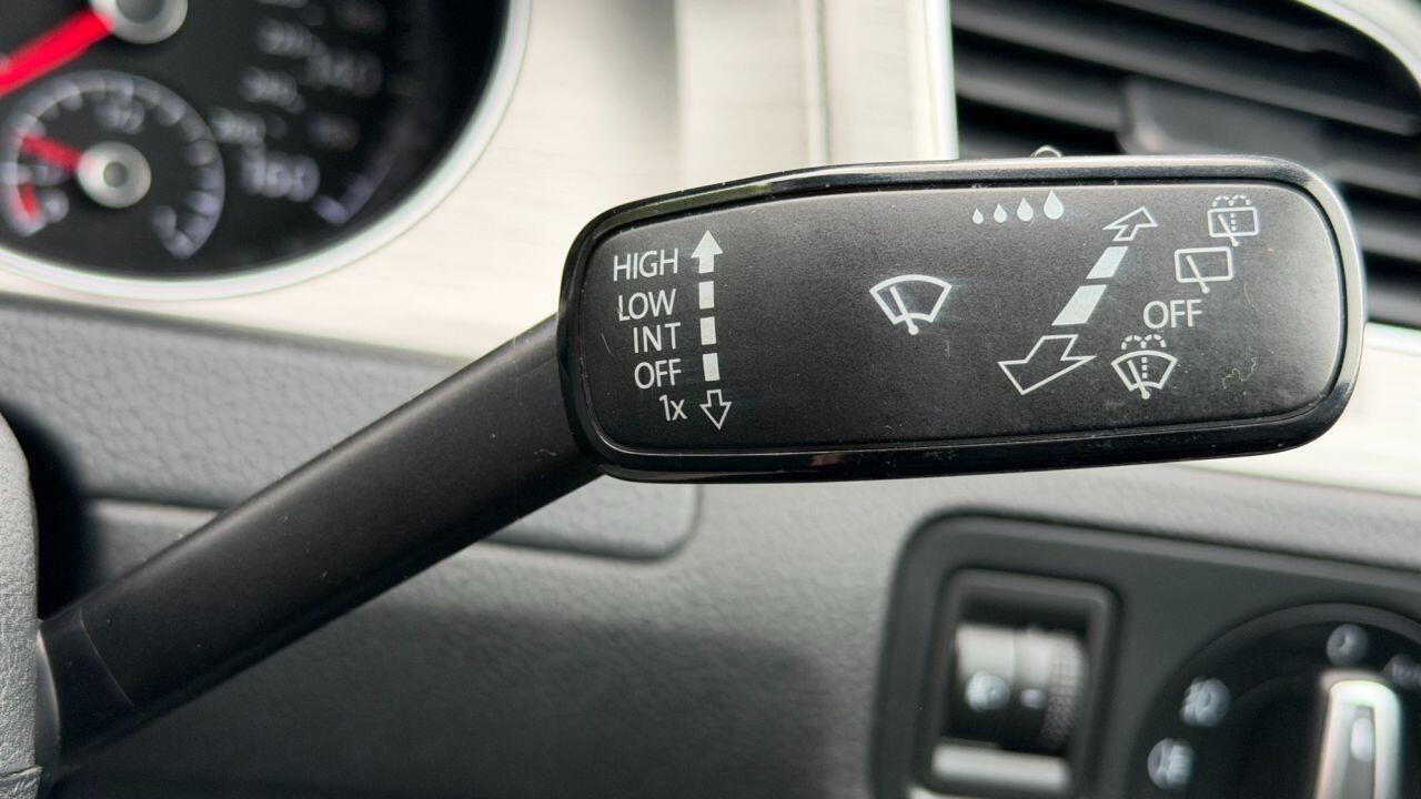 Volkswagen Golf view 27