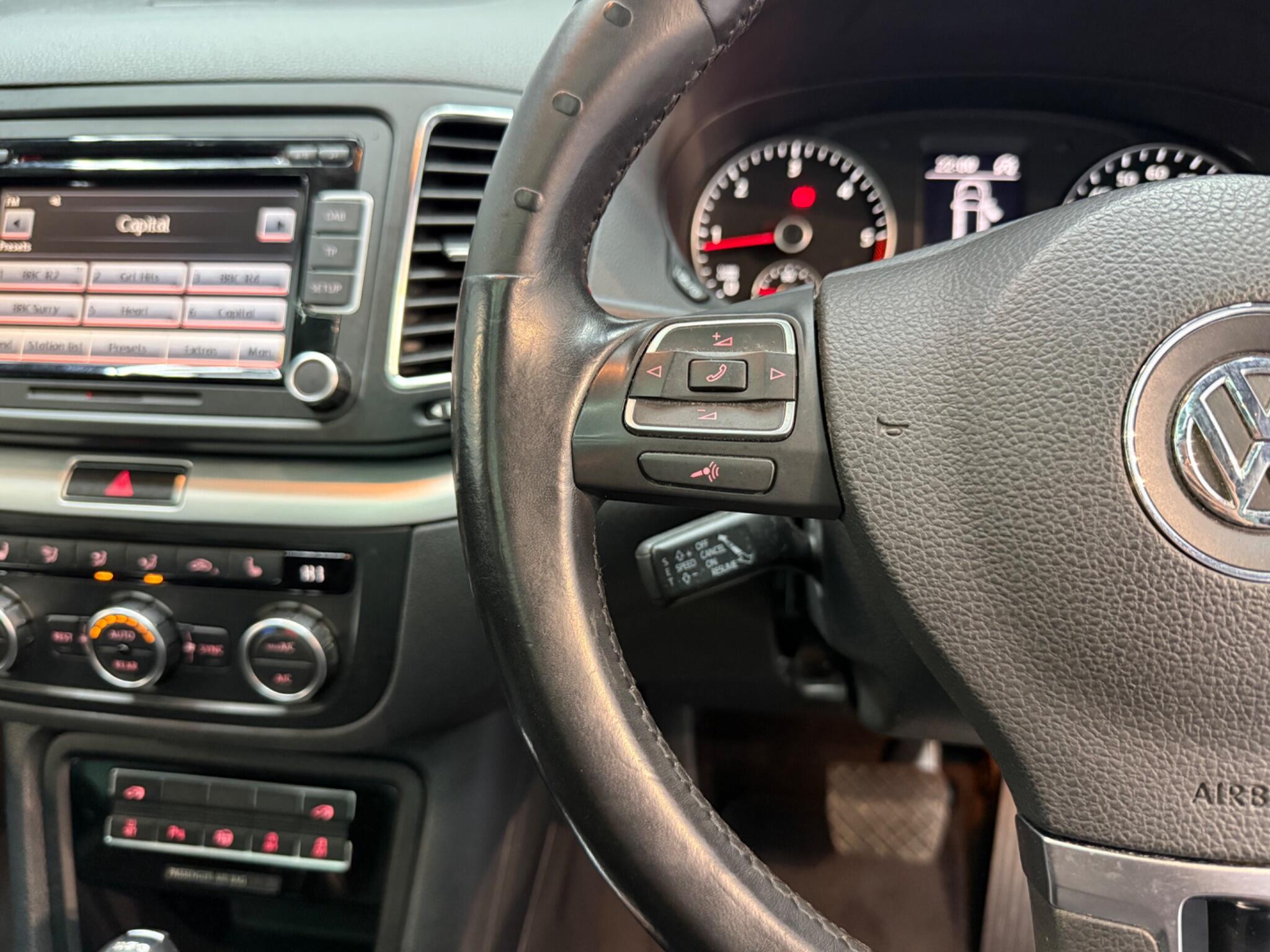 Volkswagen Sharan view 12
