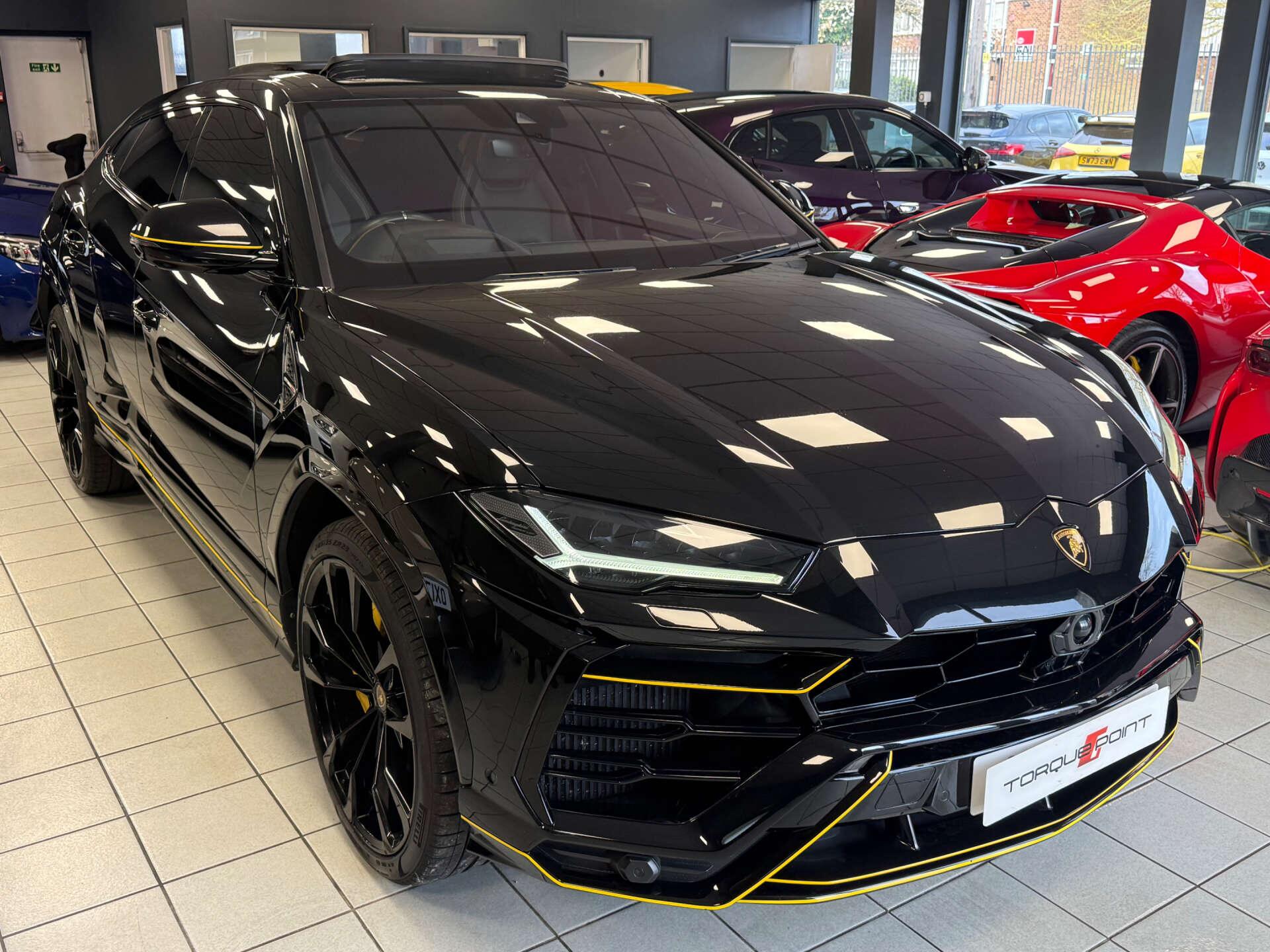 Lamborghini Urus view 26