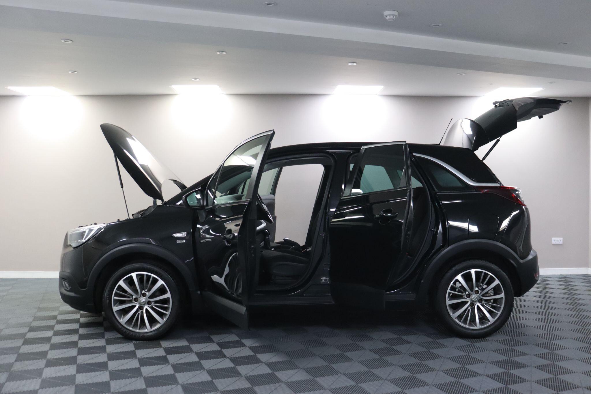 Vauxhall Crossland X view 6