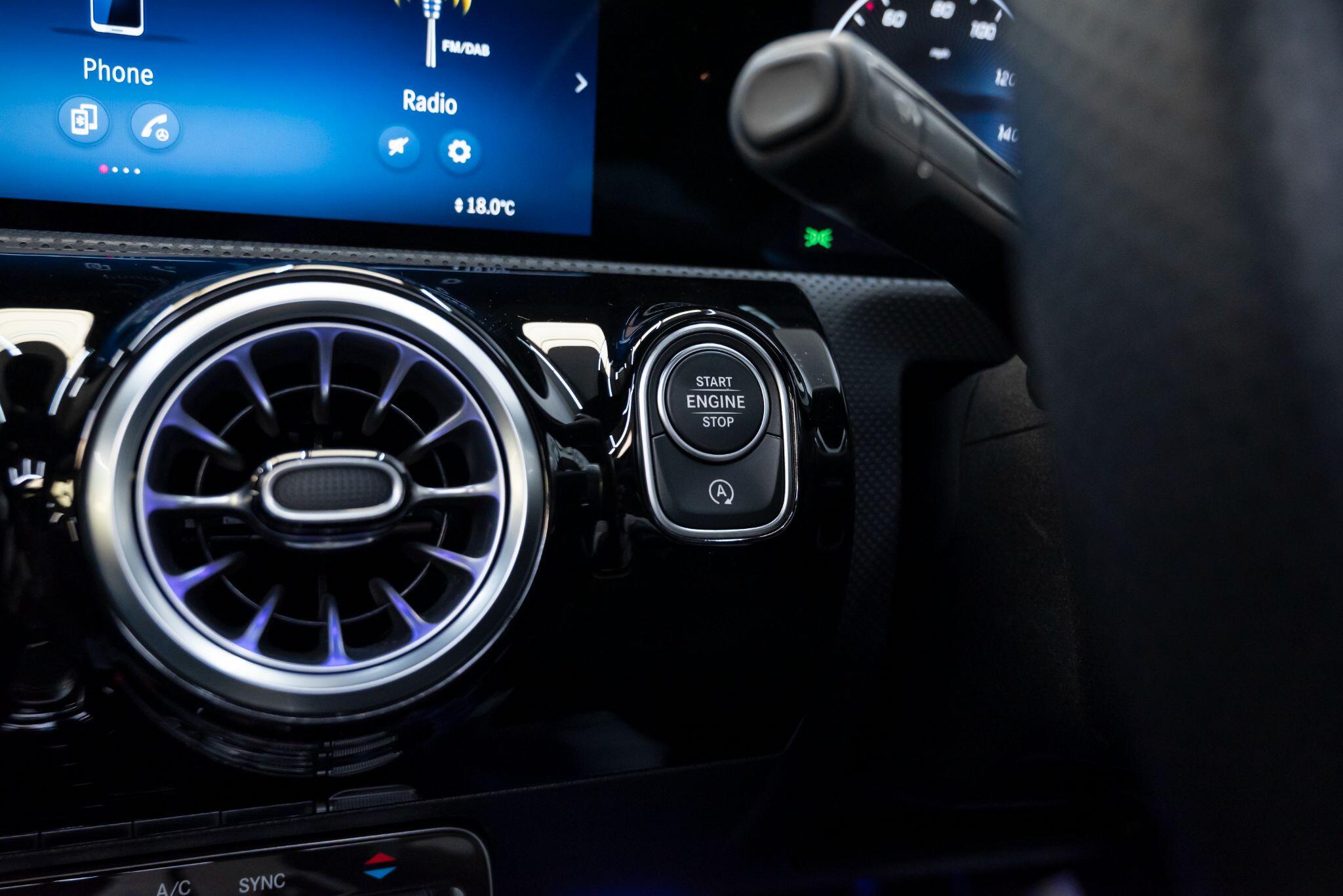 Mercedes-Benz CLA view 33