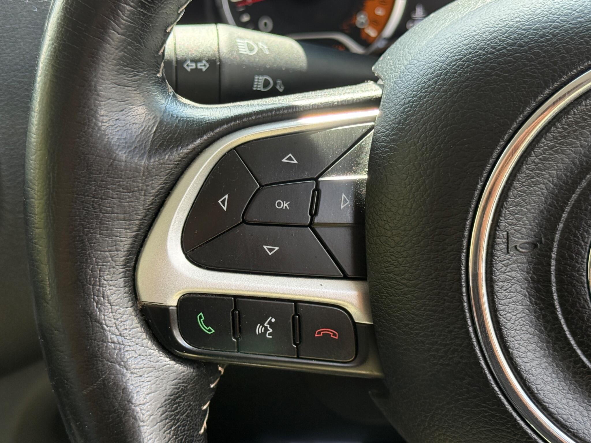 Jeep Renegade - Image 62