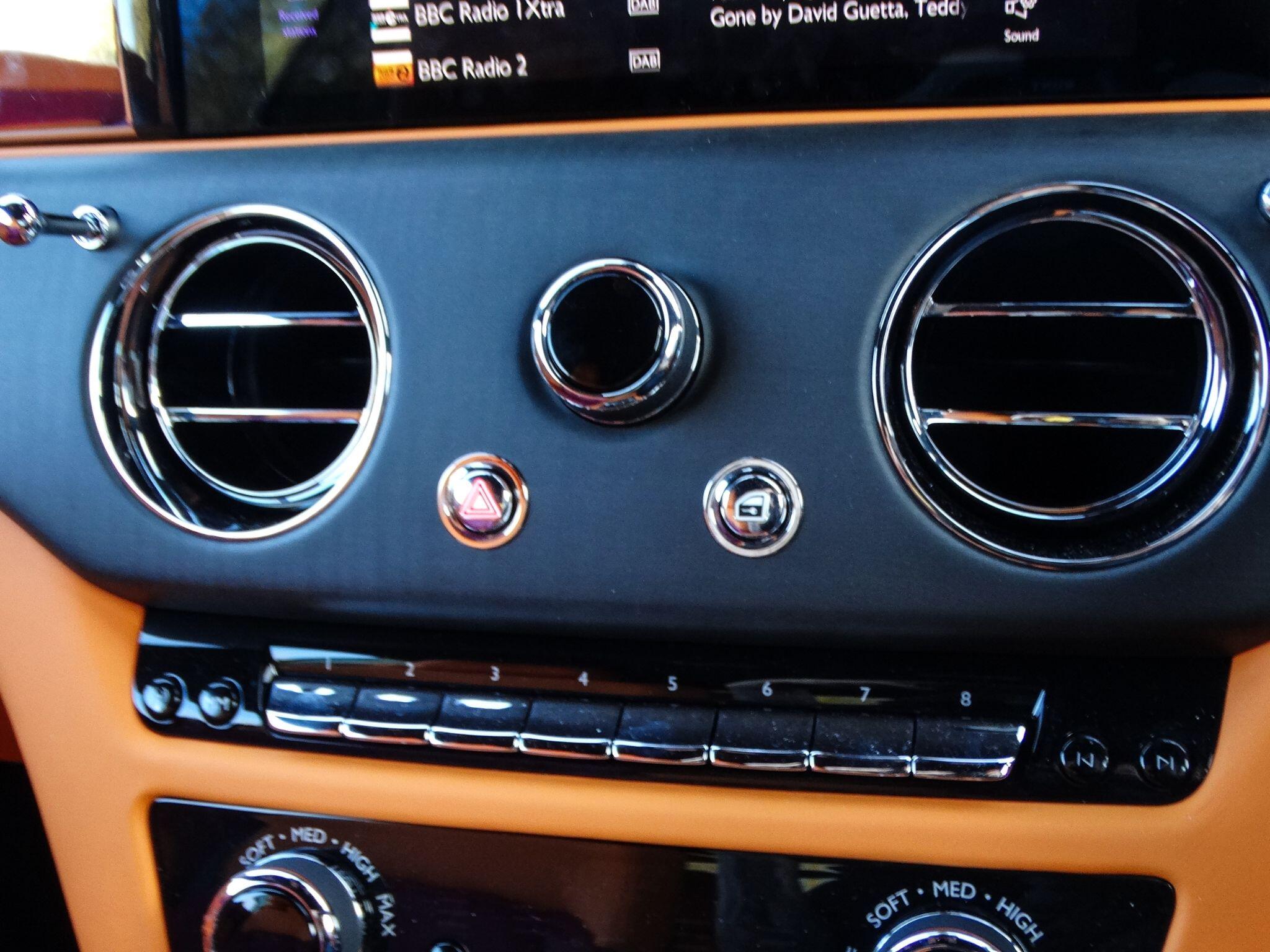 Rolls-Royce Spectre view 34