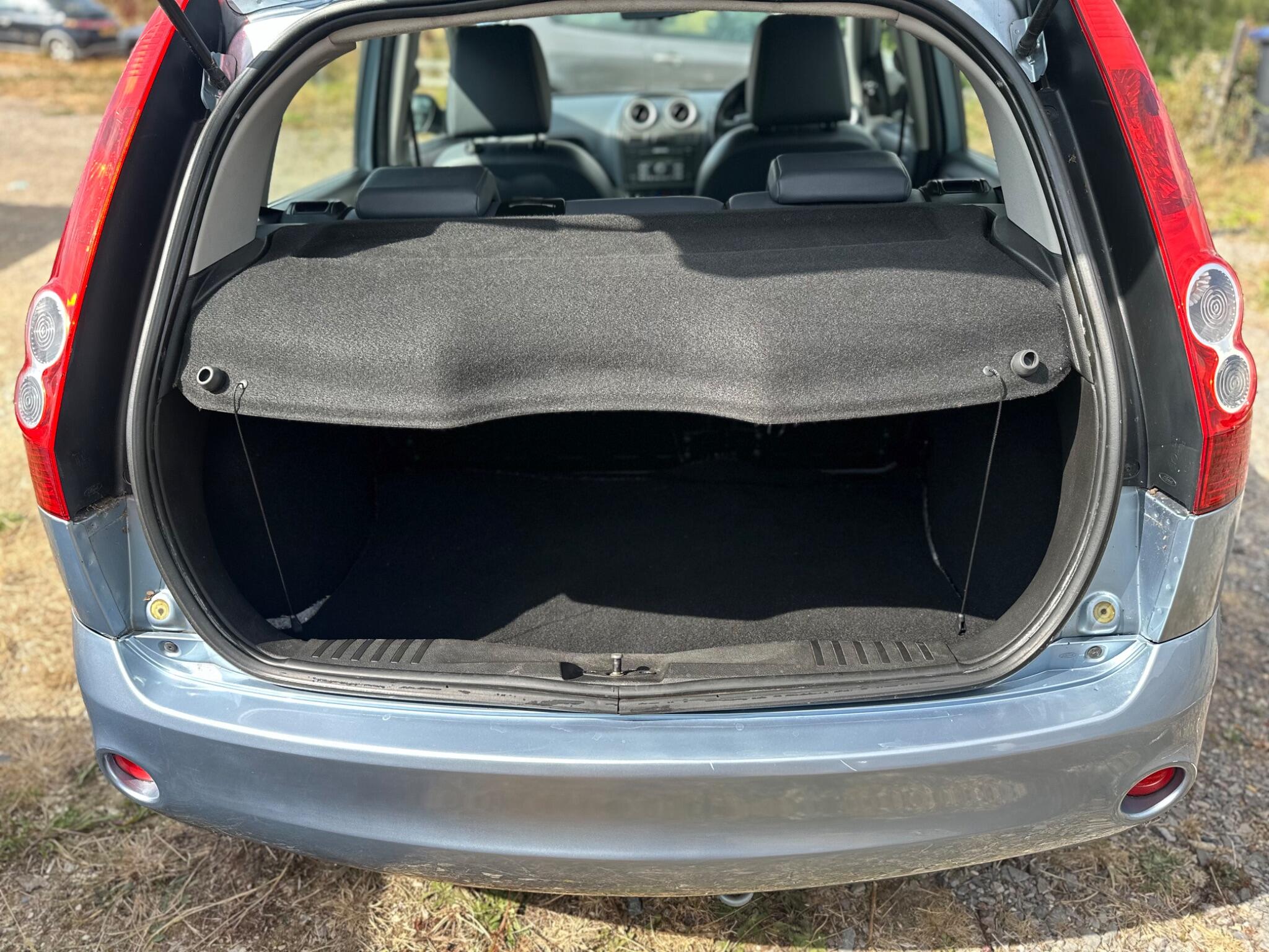 Ford Fiesta view 17
