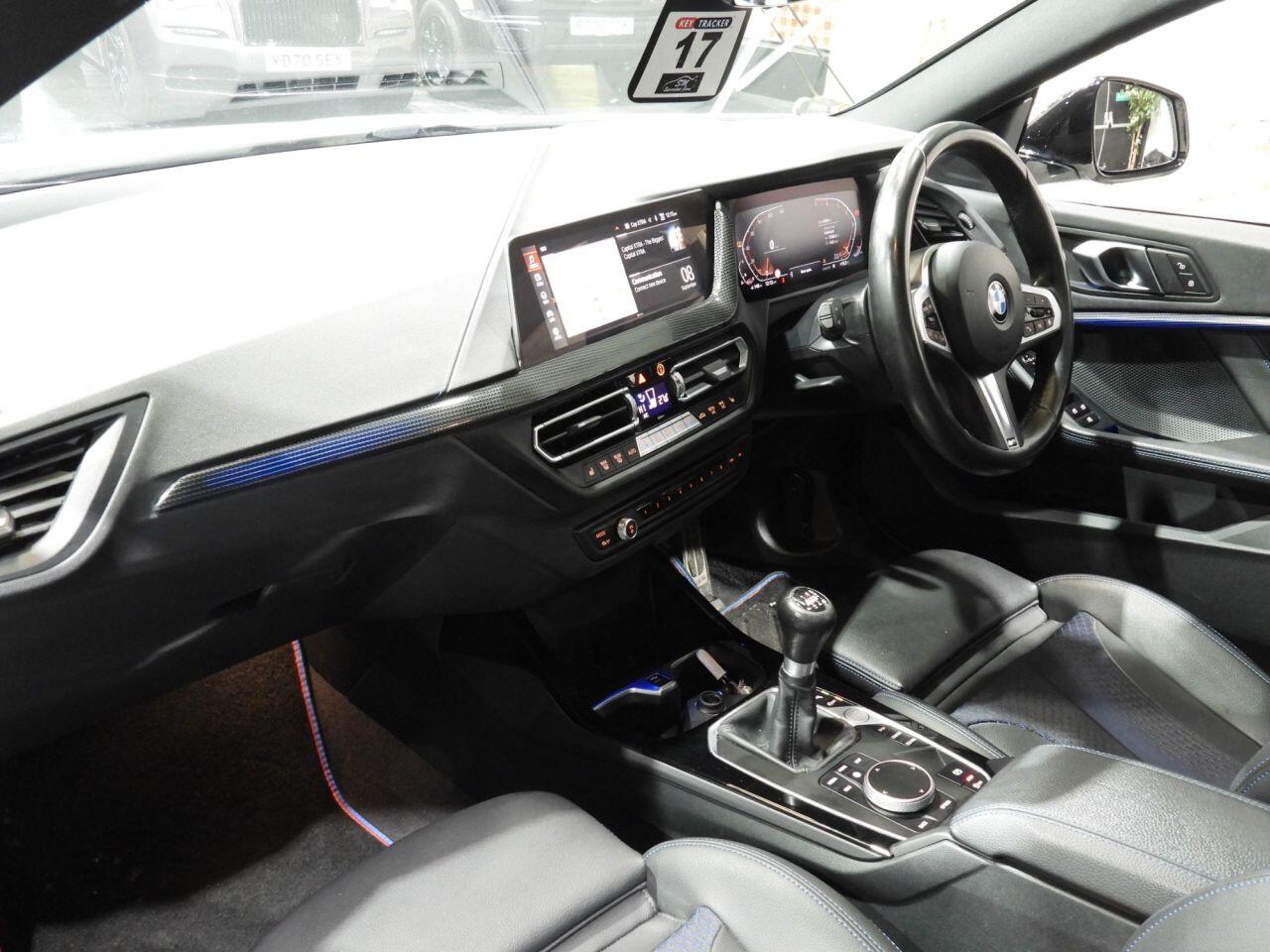 BMW 2 Series view 21