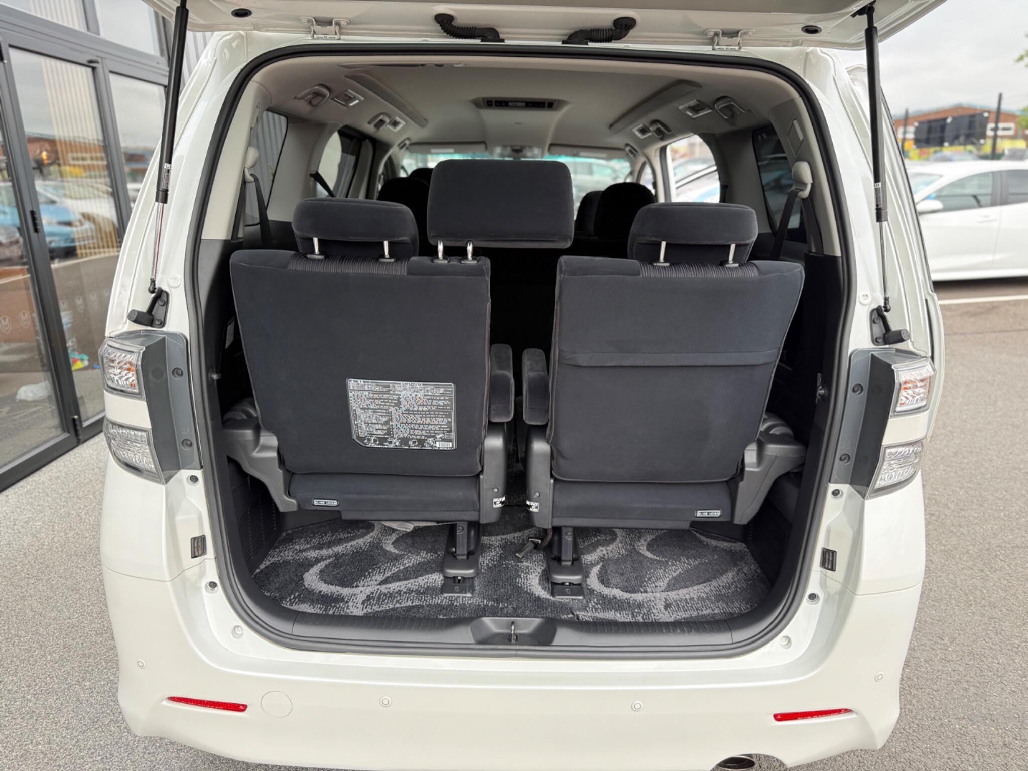 Toyota Vellfire view 67