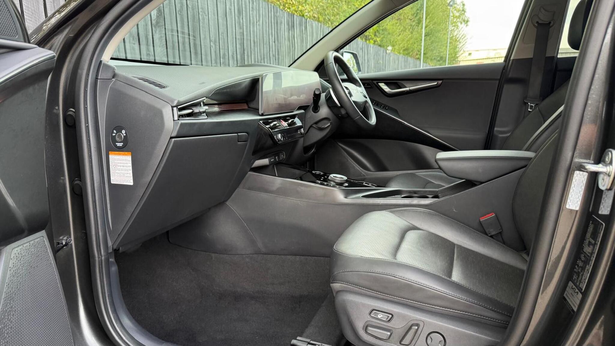 Kia Niro view 24
