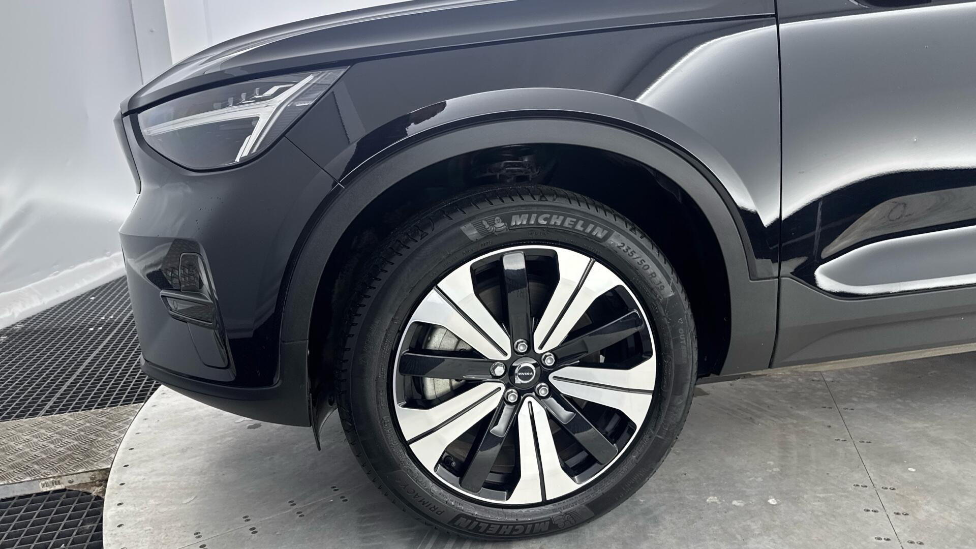 Volvo XC40 view 21
