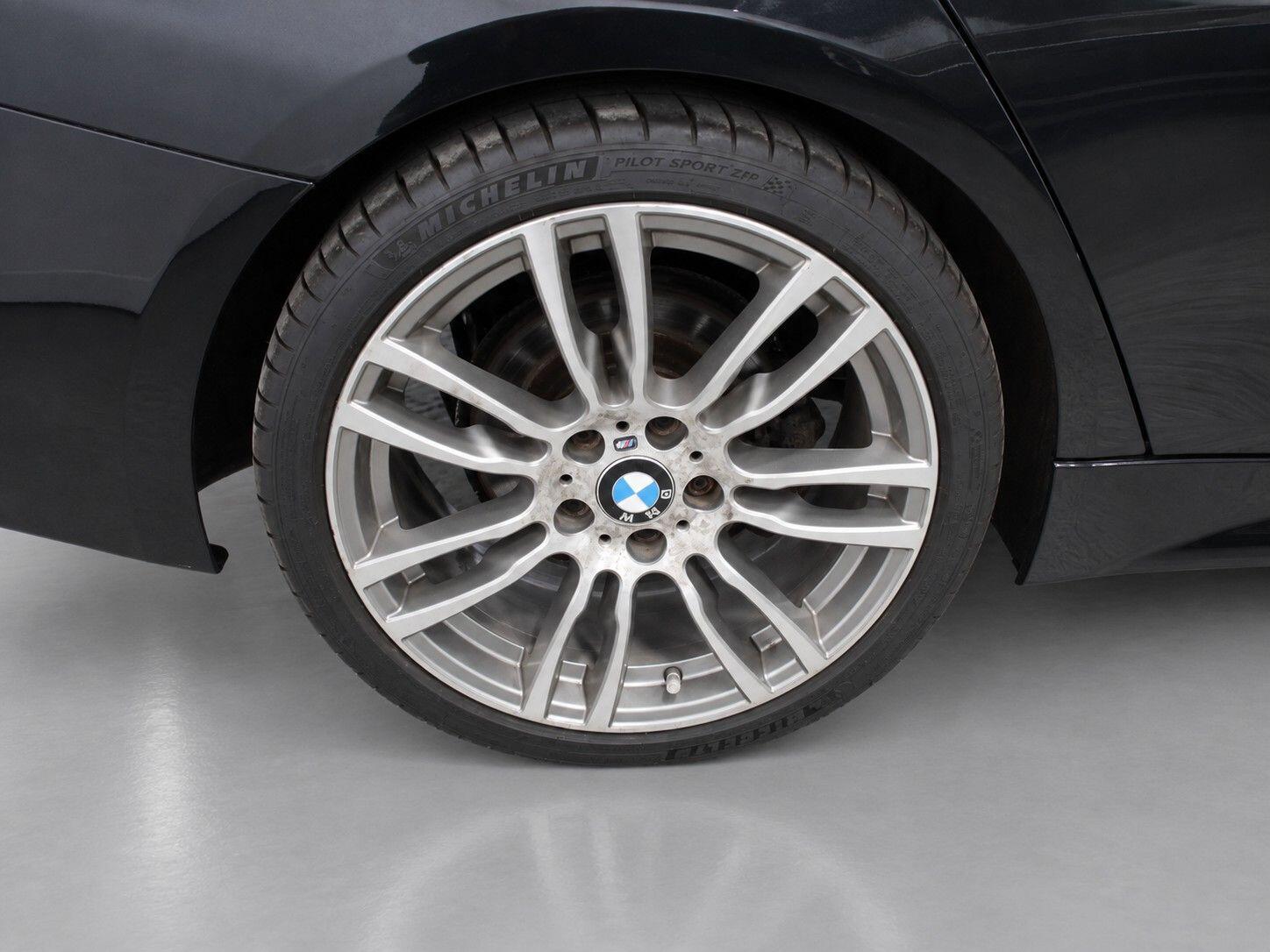BMW 3 Series view 54