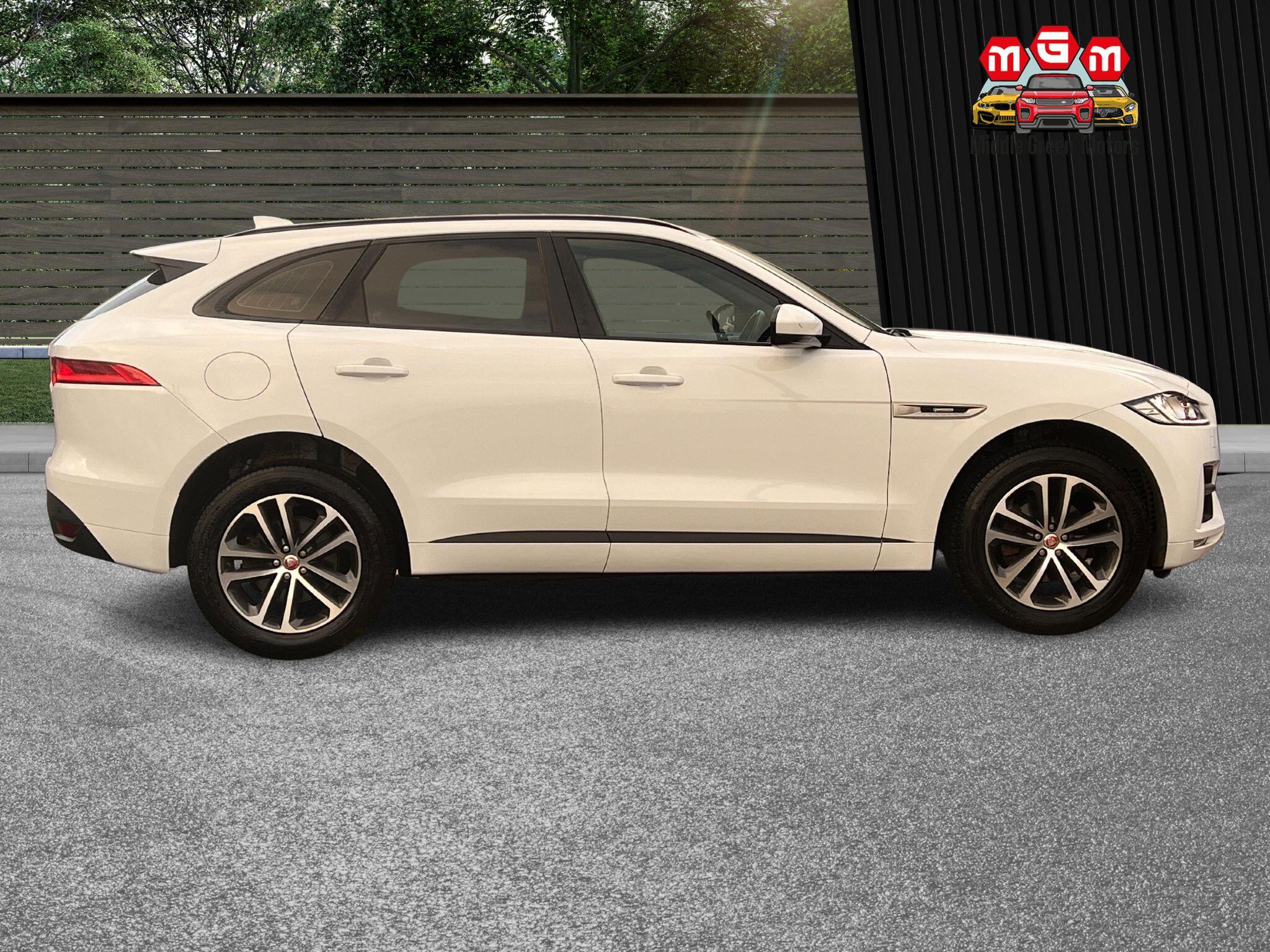 Jaguar F-Pace view 8