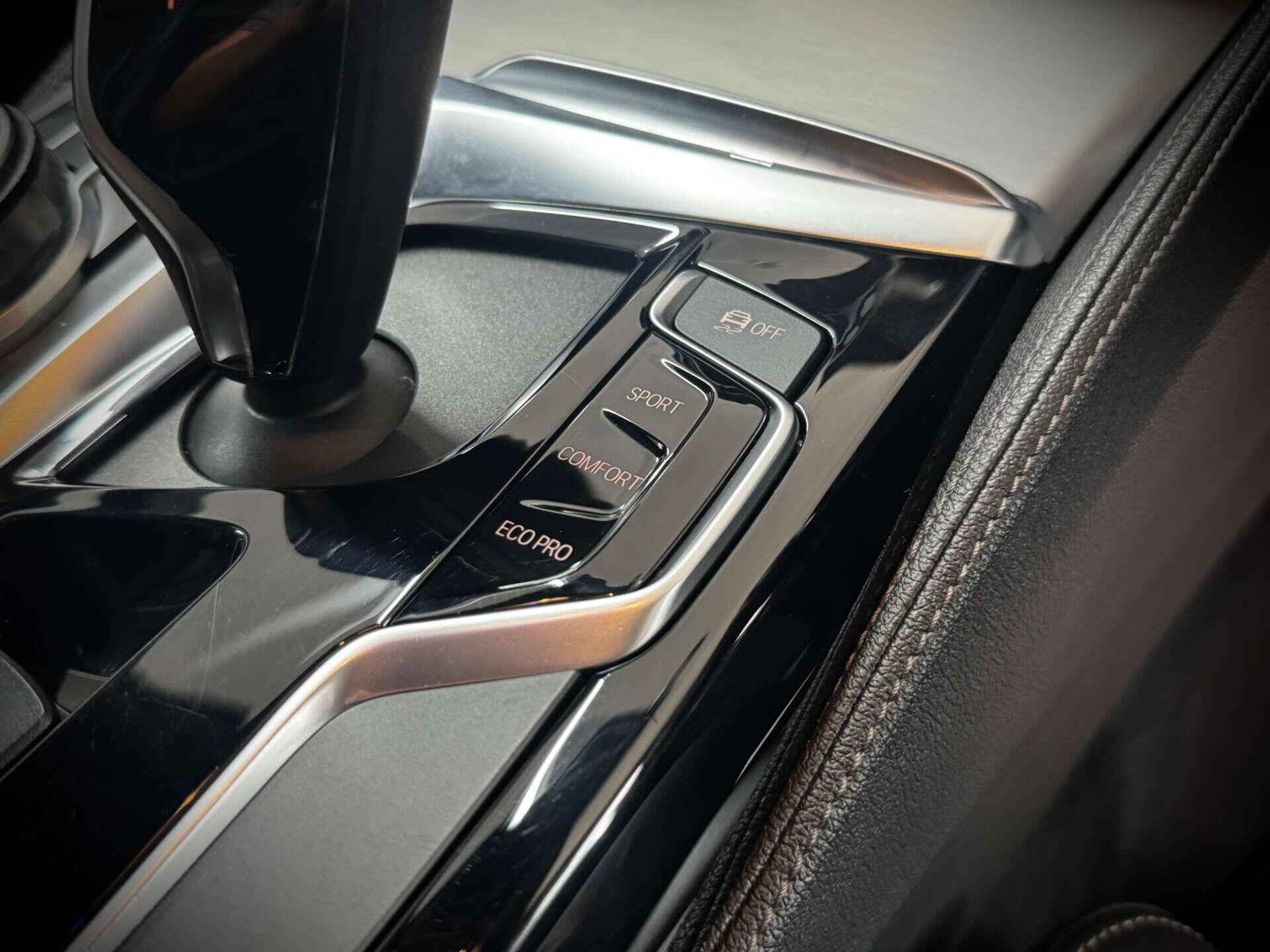 BMW 5 Series view 40