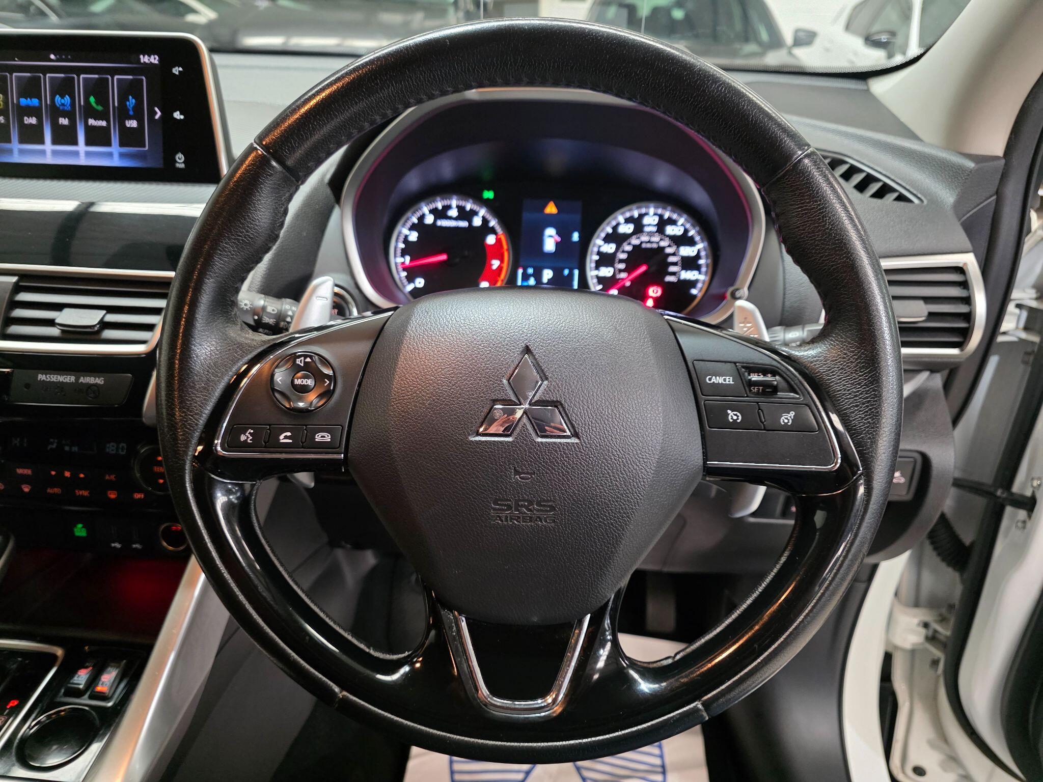 Mitsubishi Eclipse Cross view 16