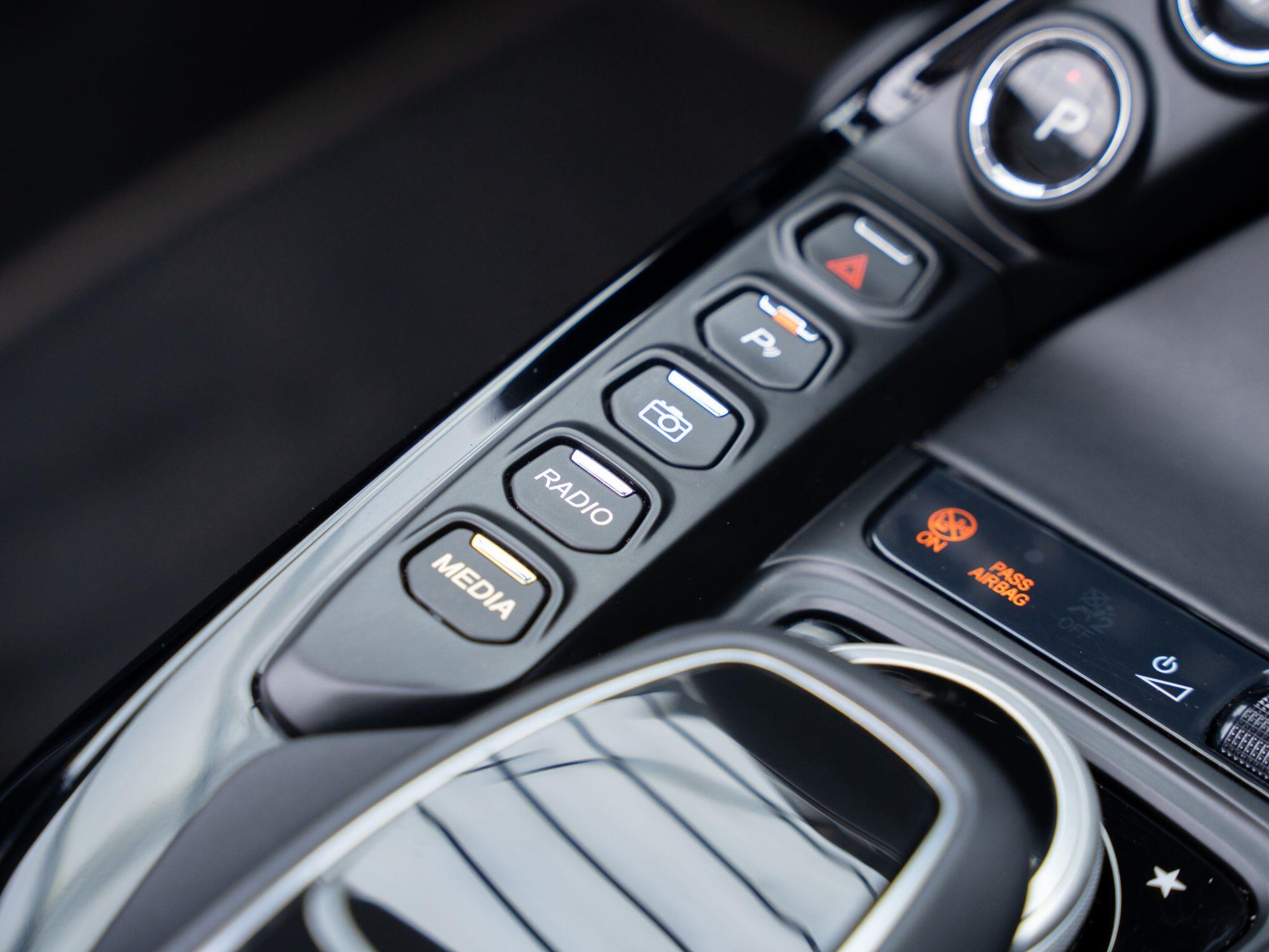 Aston Martin Vantage view 16