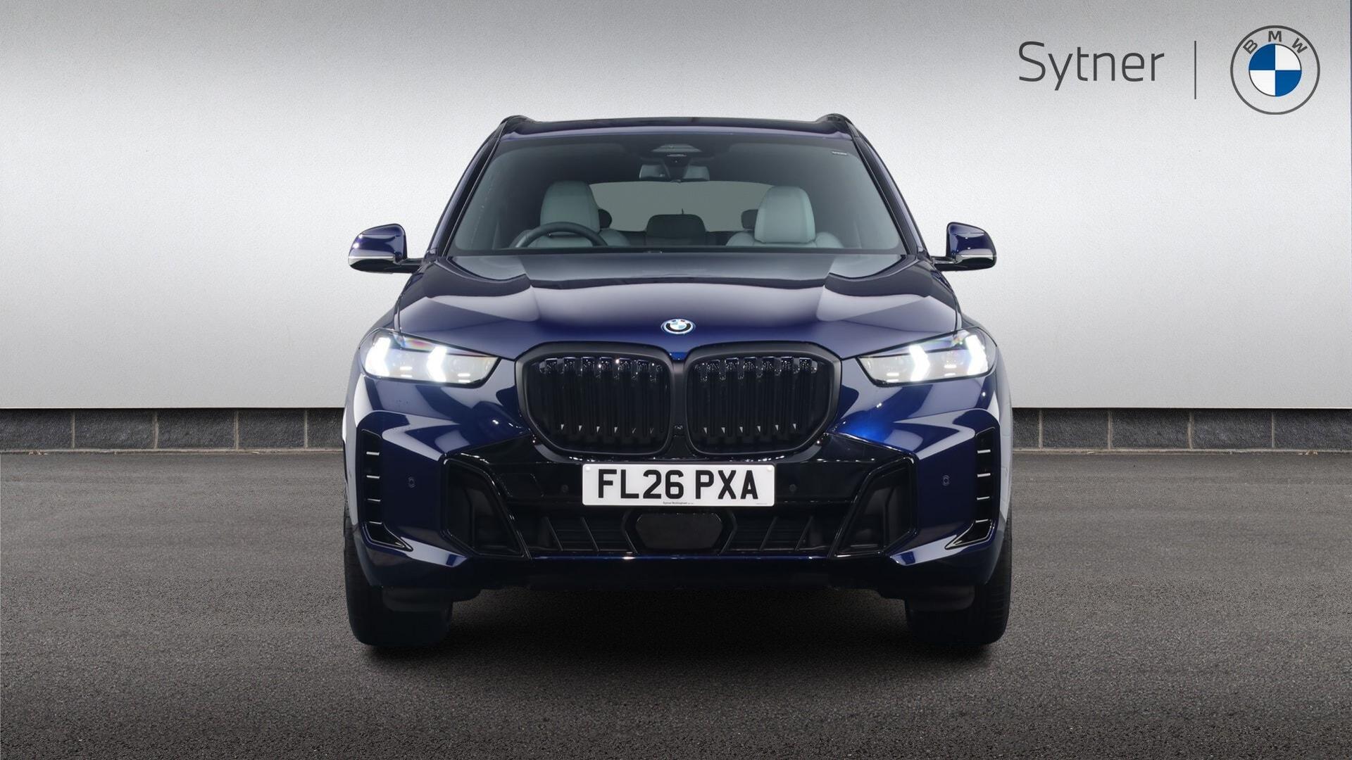 BMW X5 view 16