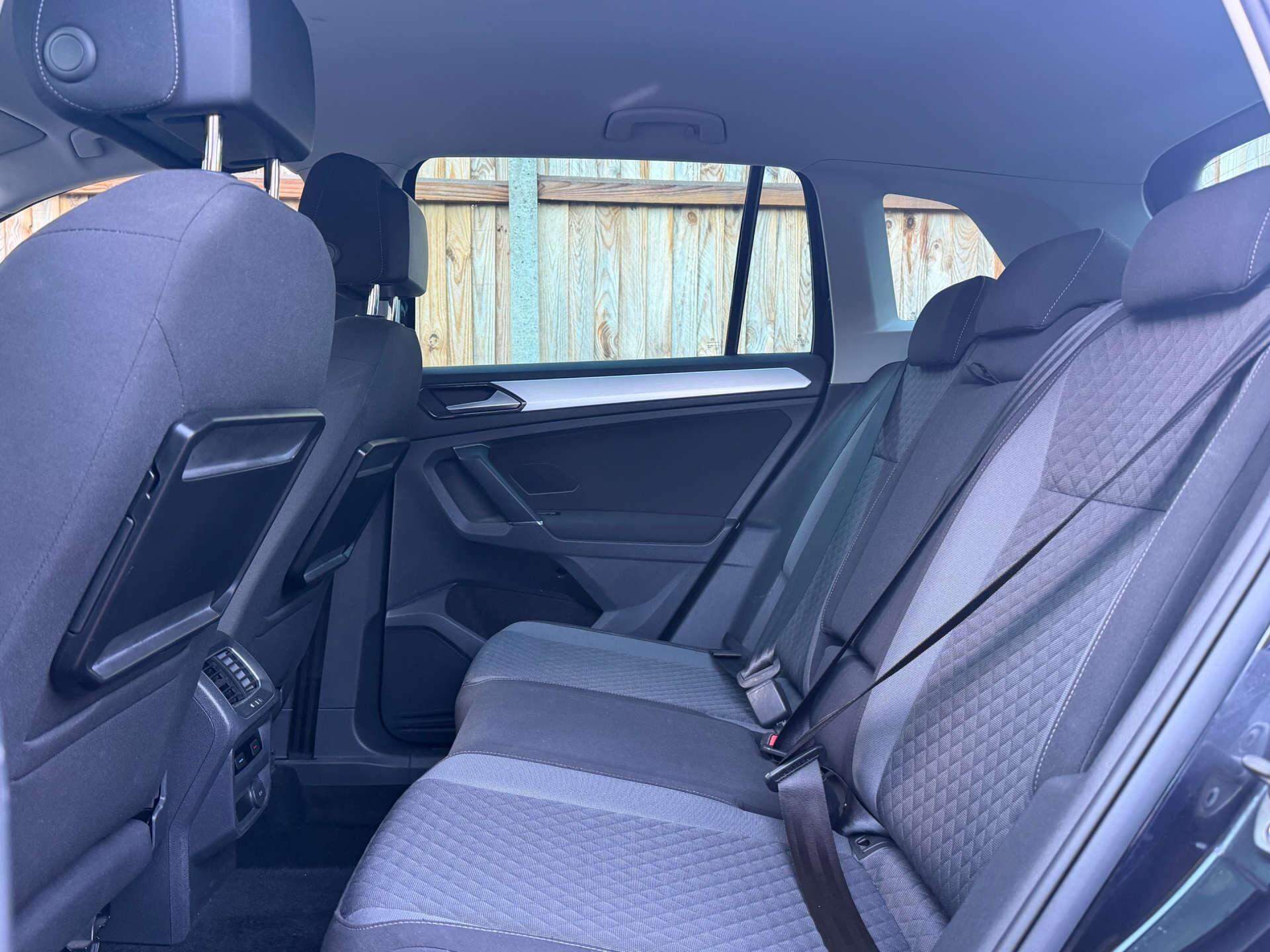 Volkswagen Tiguan view 15