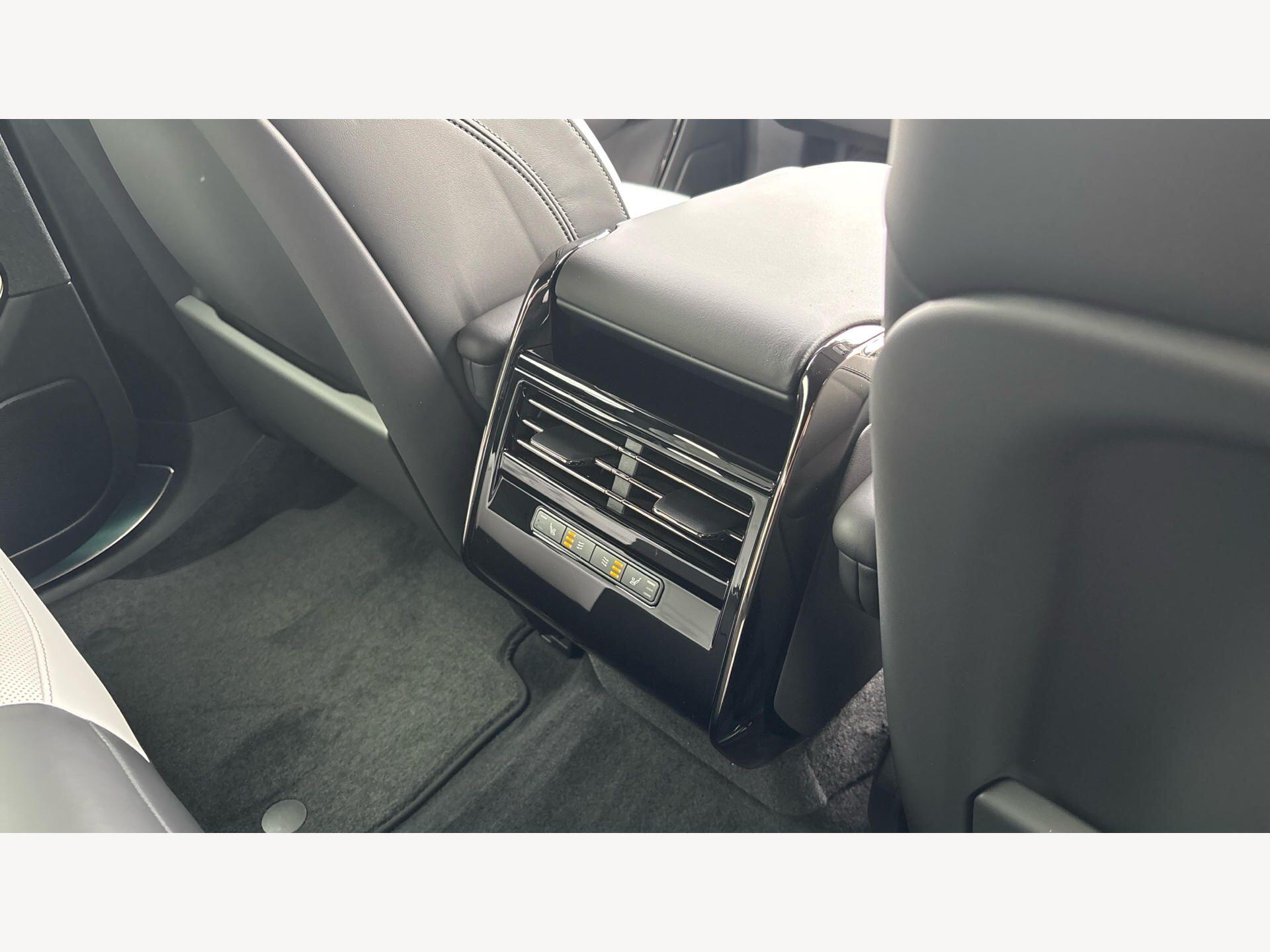 Land Rover Range Rover Sport view 22