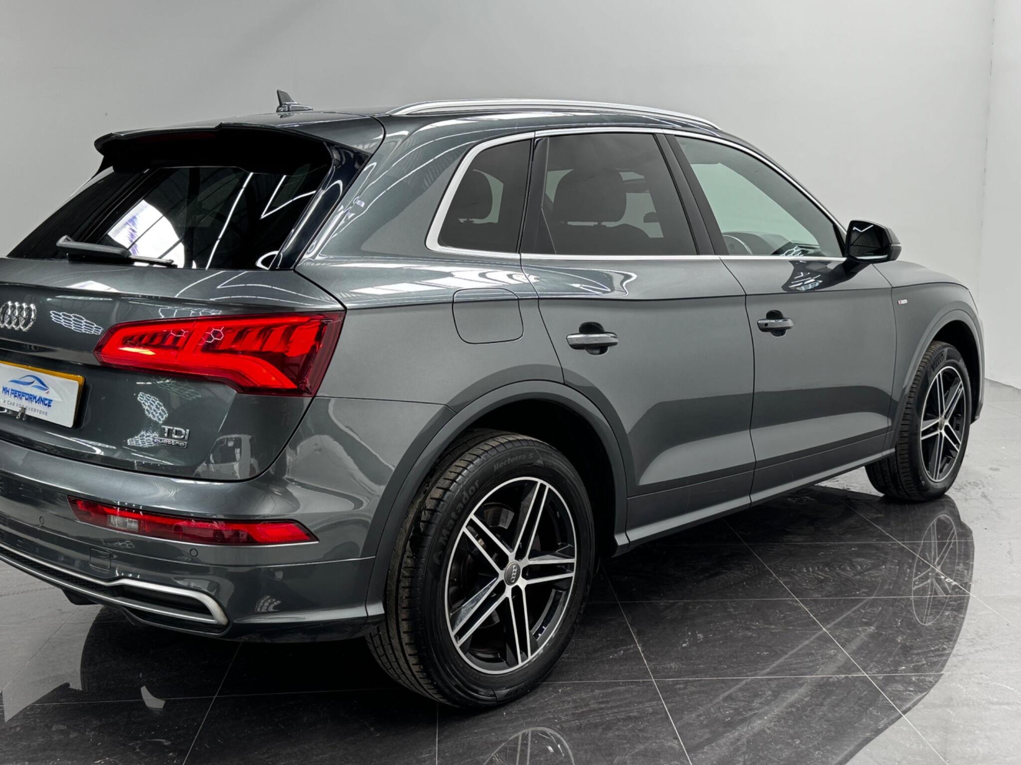 Audi Q5 view 42
