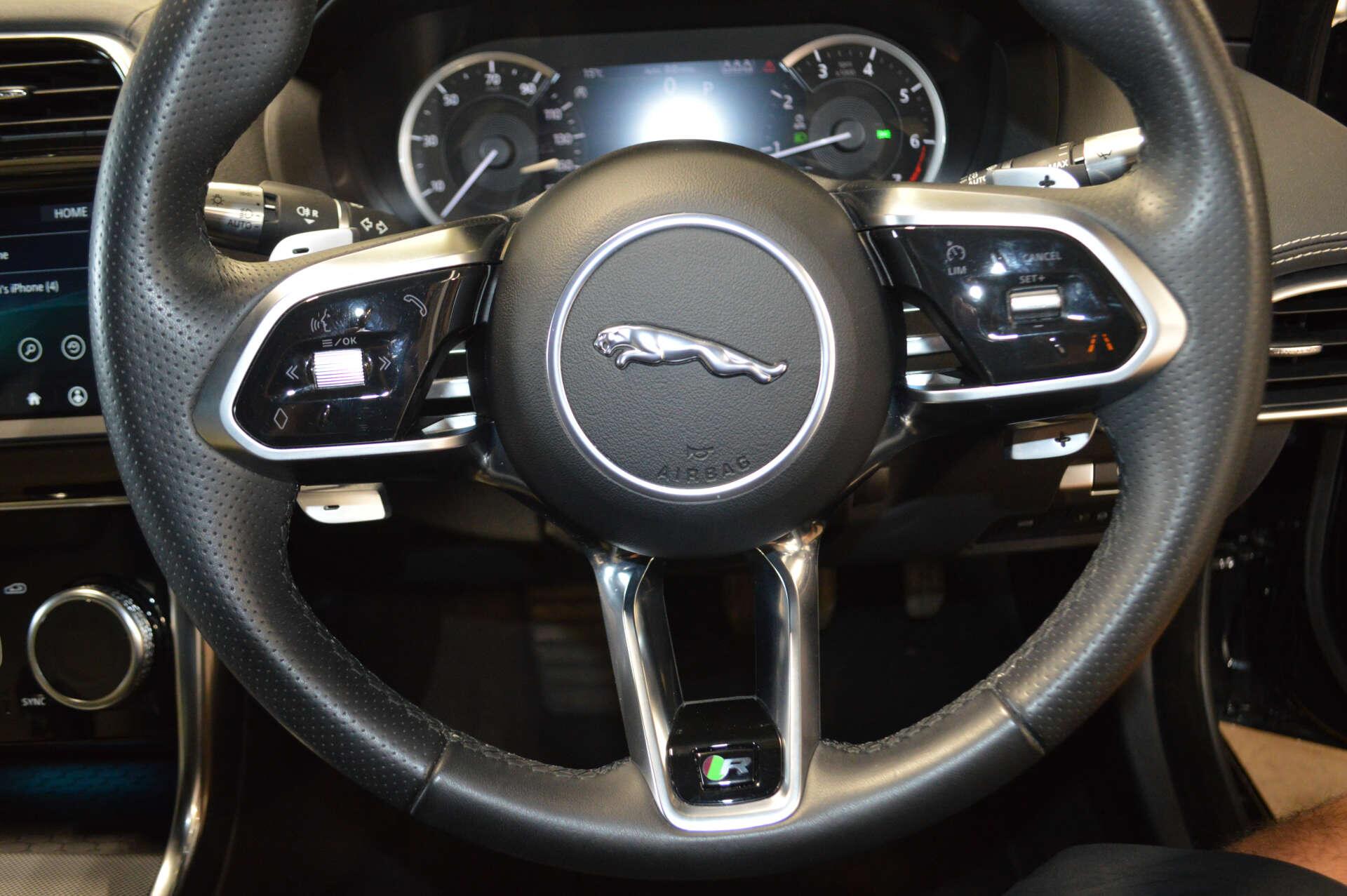 Jaguar Xe view 16